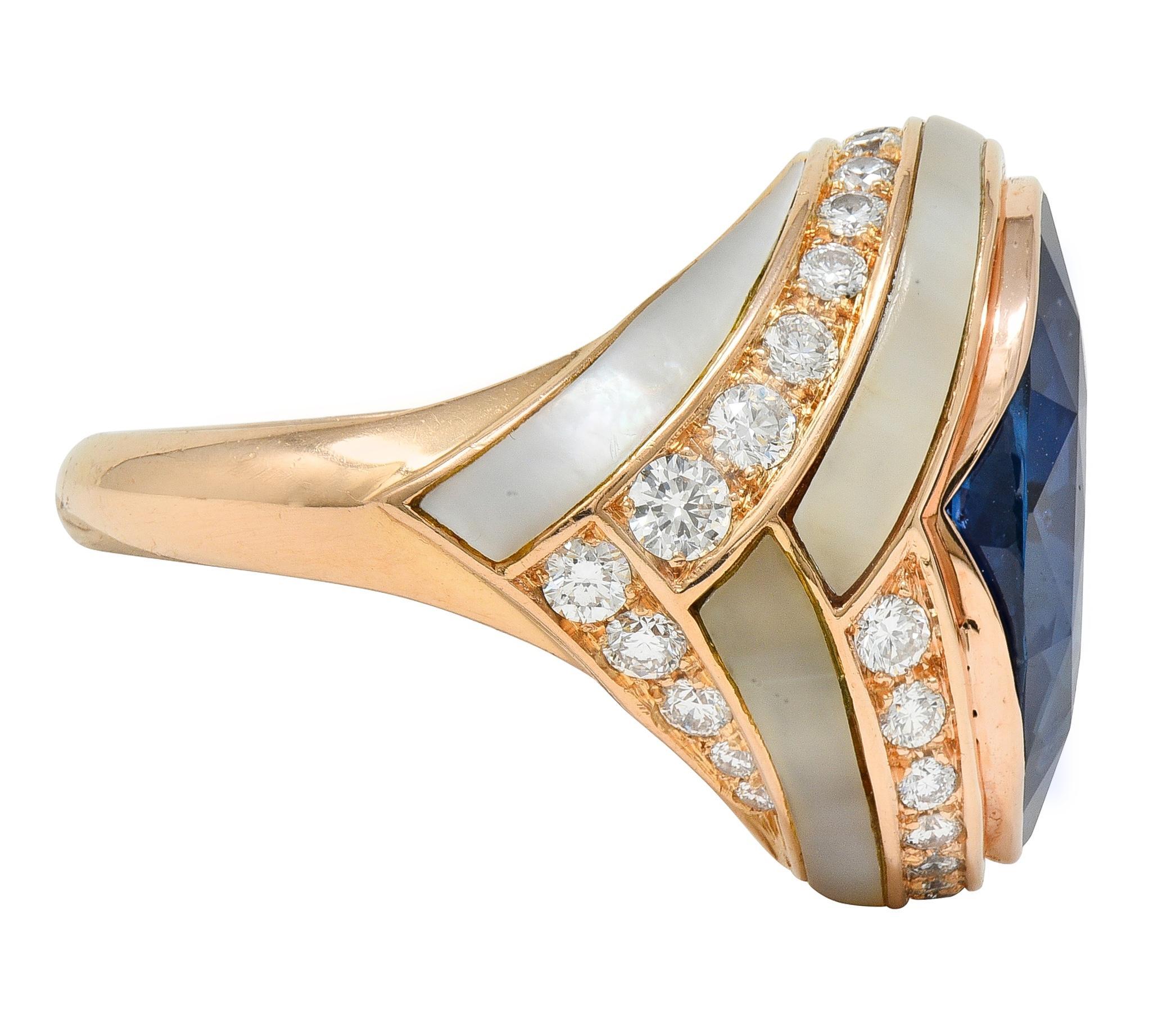 Taille ovale Bague Bulgari No Heat saphir de Ceylan diamant nacre en or rose 18 carats en vente