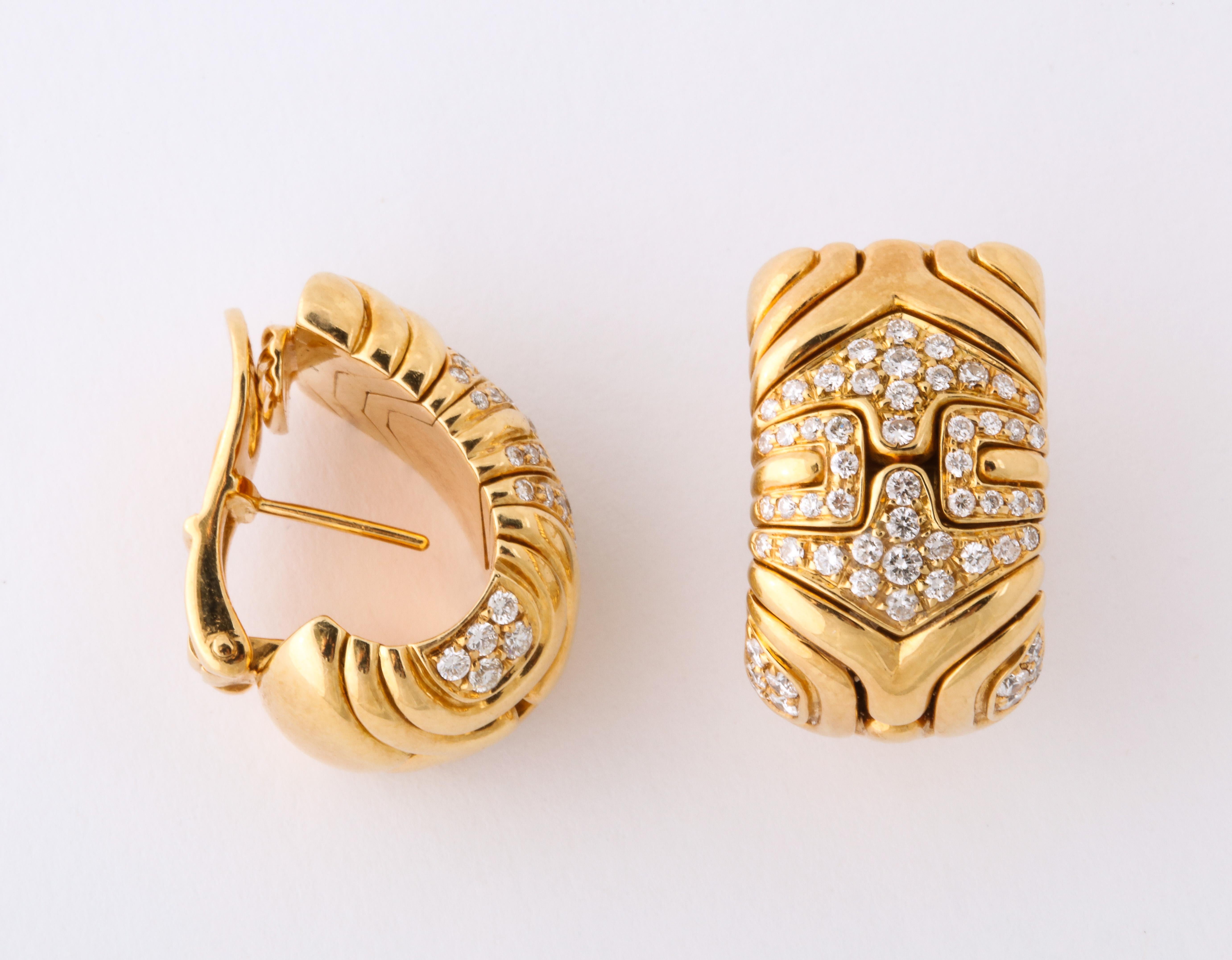 Bulgari, Pair of 18 Karat Gold and Diamond Parentesi Earrings In Excellent Condition In New York, NY
