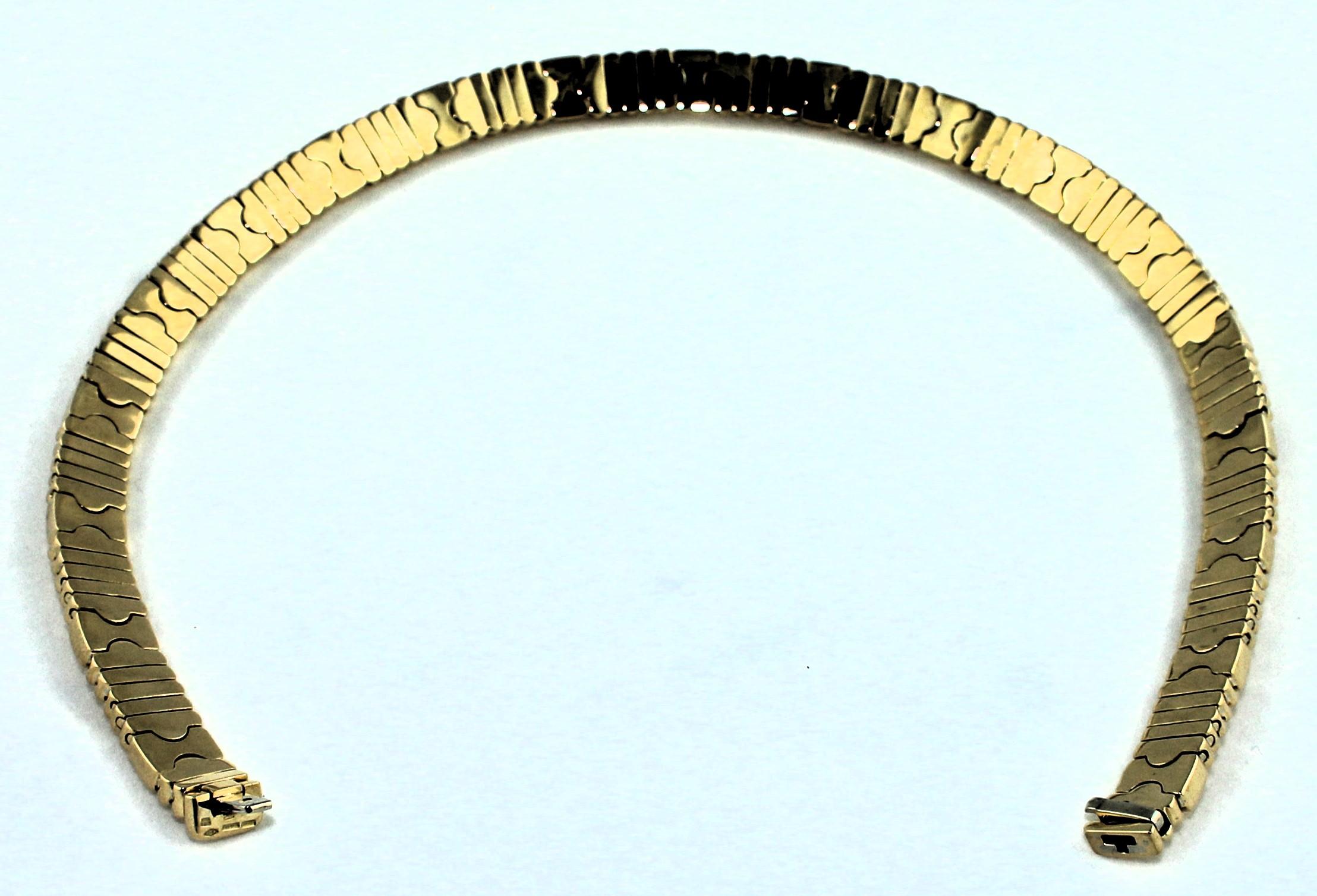 Bulgari Parentesi 18K Yellow Gold Choker Necklace In Excellent Condition For Sale In New York, NY
