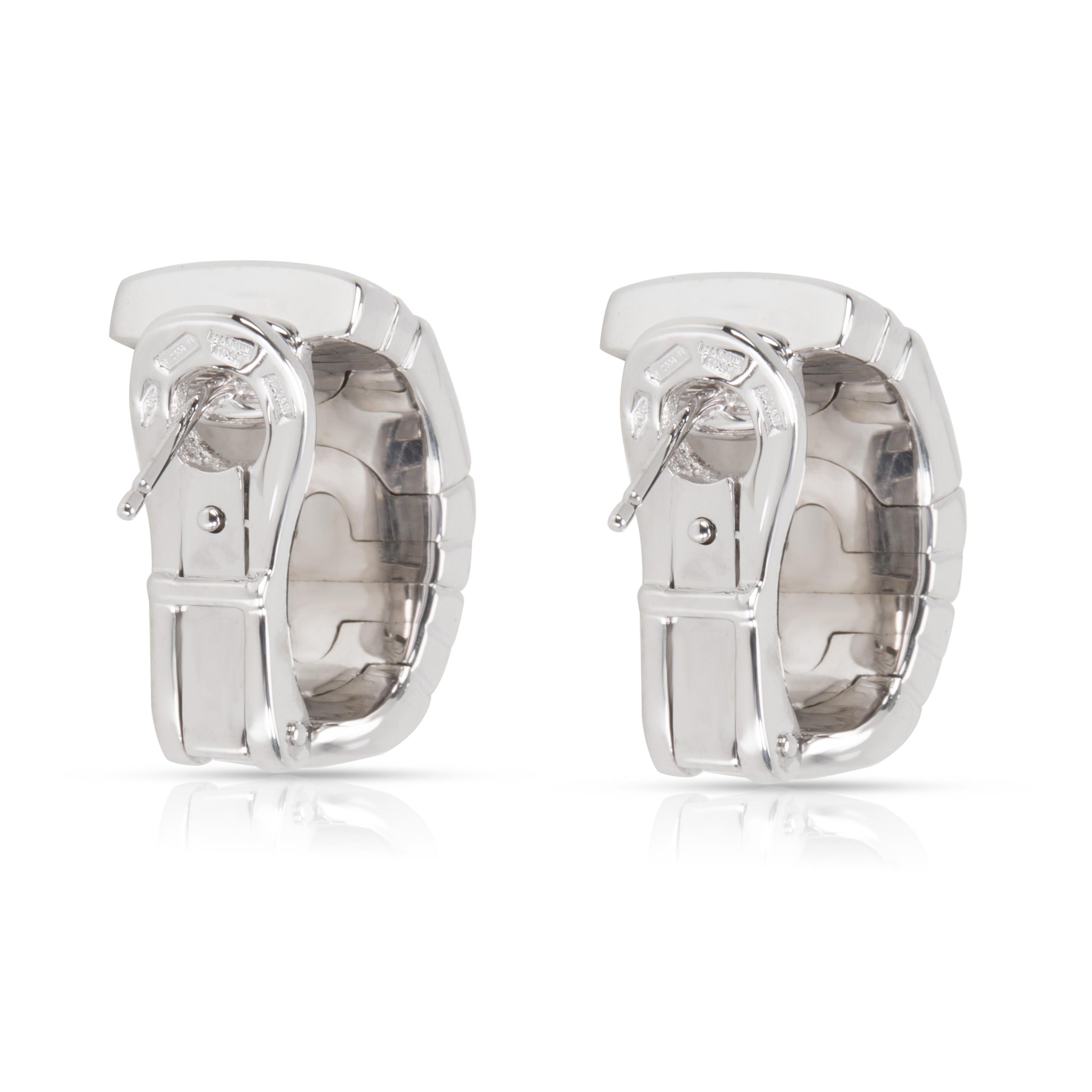 
Bulgari Parentesi Diamond Earrings in 18K White Gold 0.5 CTW

PRIMARY DETAILS
SKU: 097725
Listing Title: Bulgari Parentesi Diamond Earrings in 18K White Gold 0.5 CTW
Condition Description: Retails for 7000 USD. In excellent condition and recently