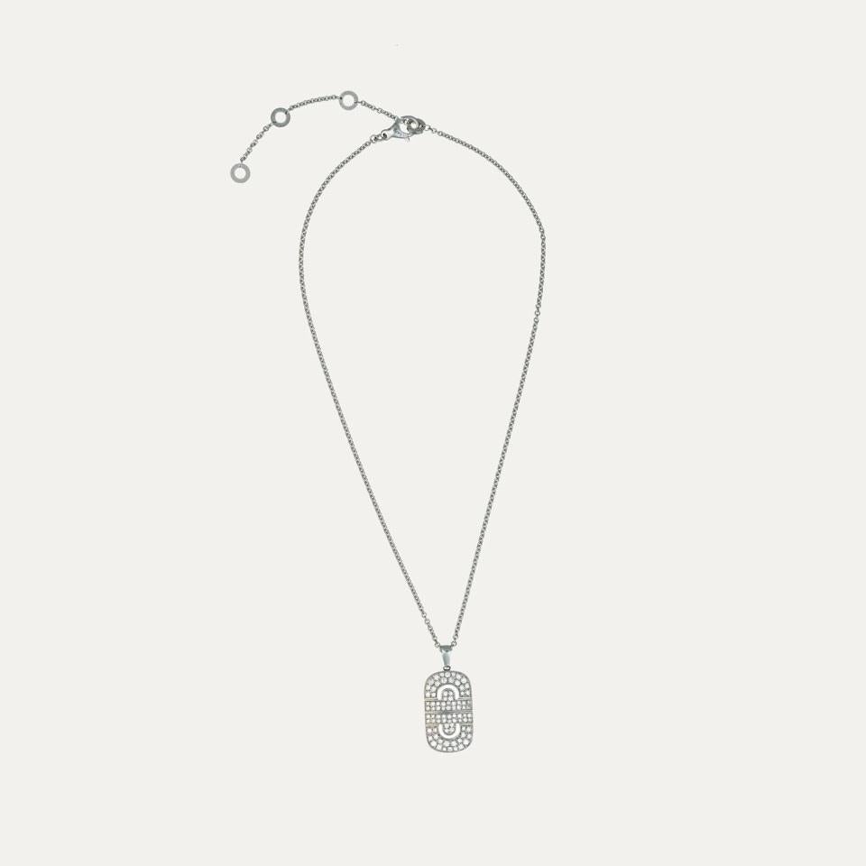 18kt – 750‰ Bulgari white gold necklace, from the Parentesi Collection. Inspired by the iconic Parentesi design, with an interlaced, geometric pattern that evokes the paving stones that covered the ancient roads of Rome. Set with a pavé of 84