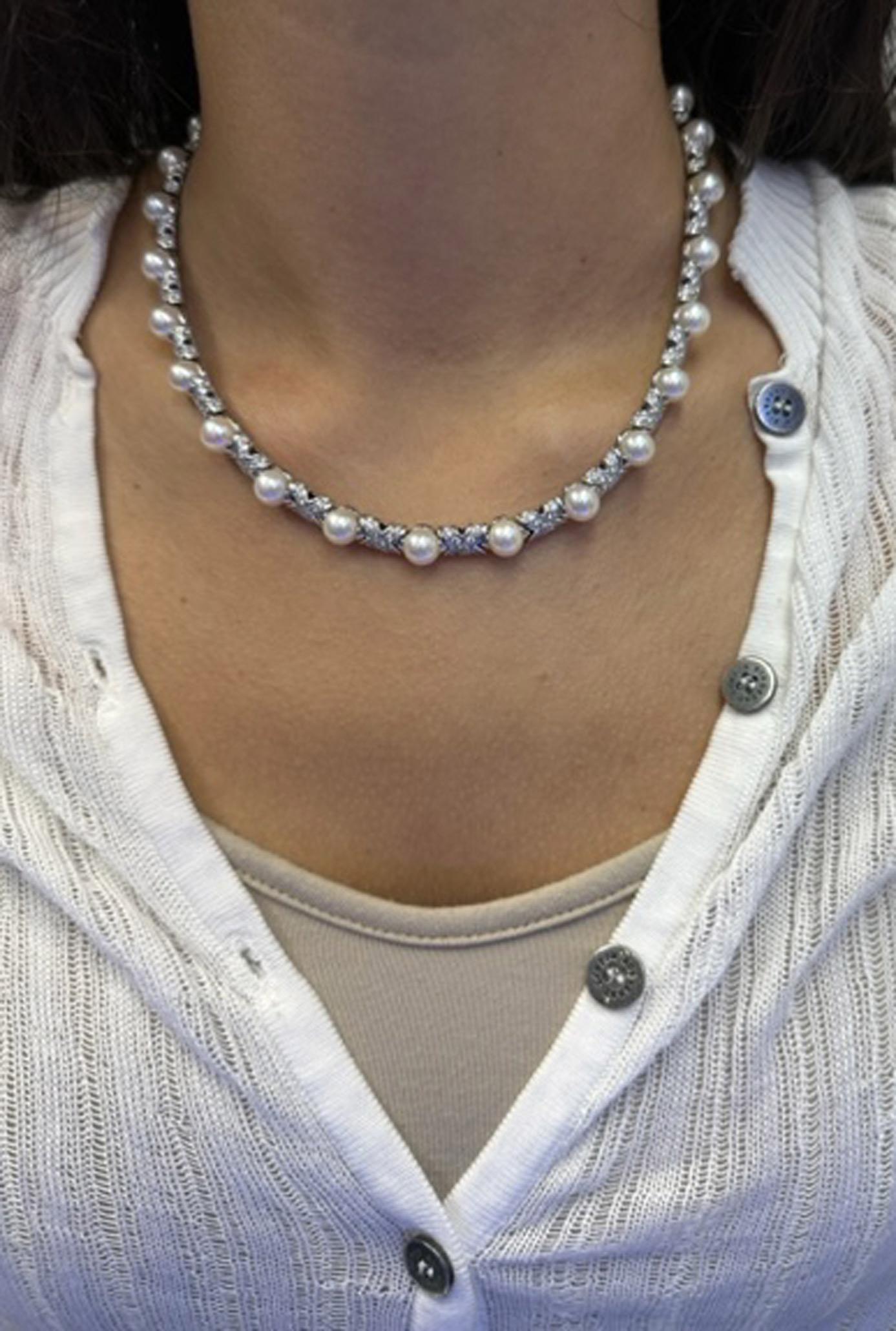 Bulgari Pearl Diamond Necklace In Excellent Condition For Sale In New York, NY