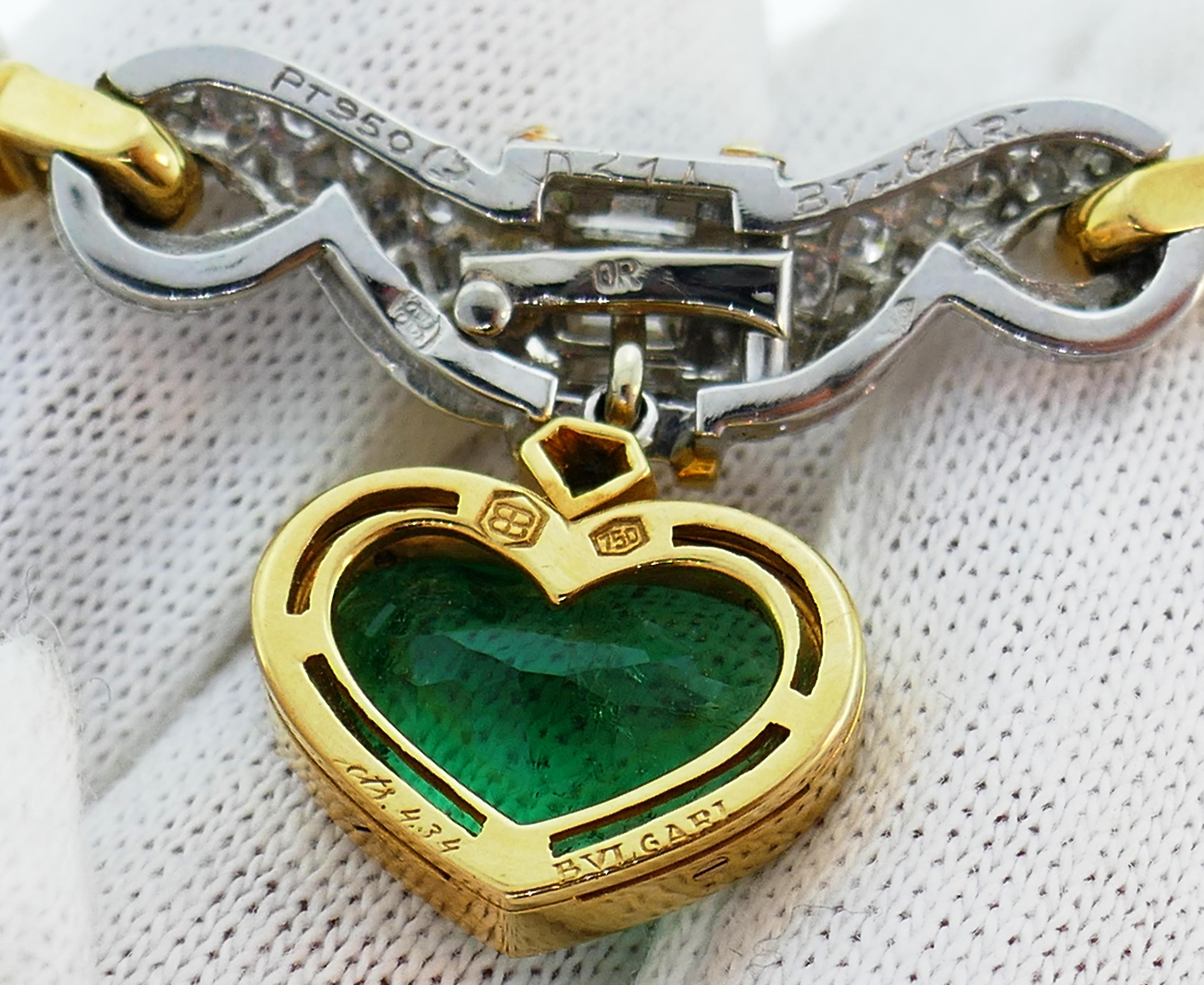 Bulgari Pearl Heart Emerald Diamond Gold Necklace 1980s Bvlgari 1