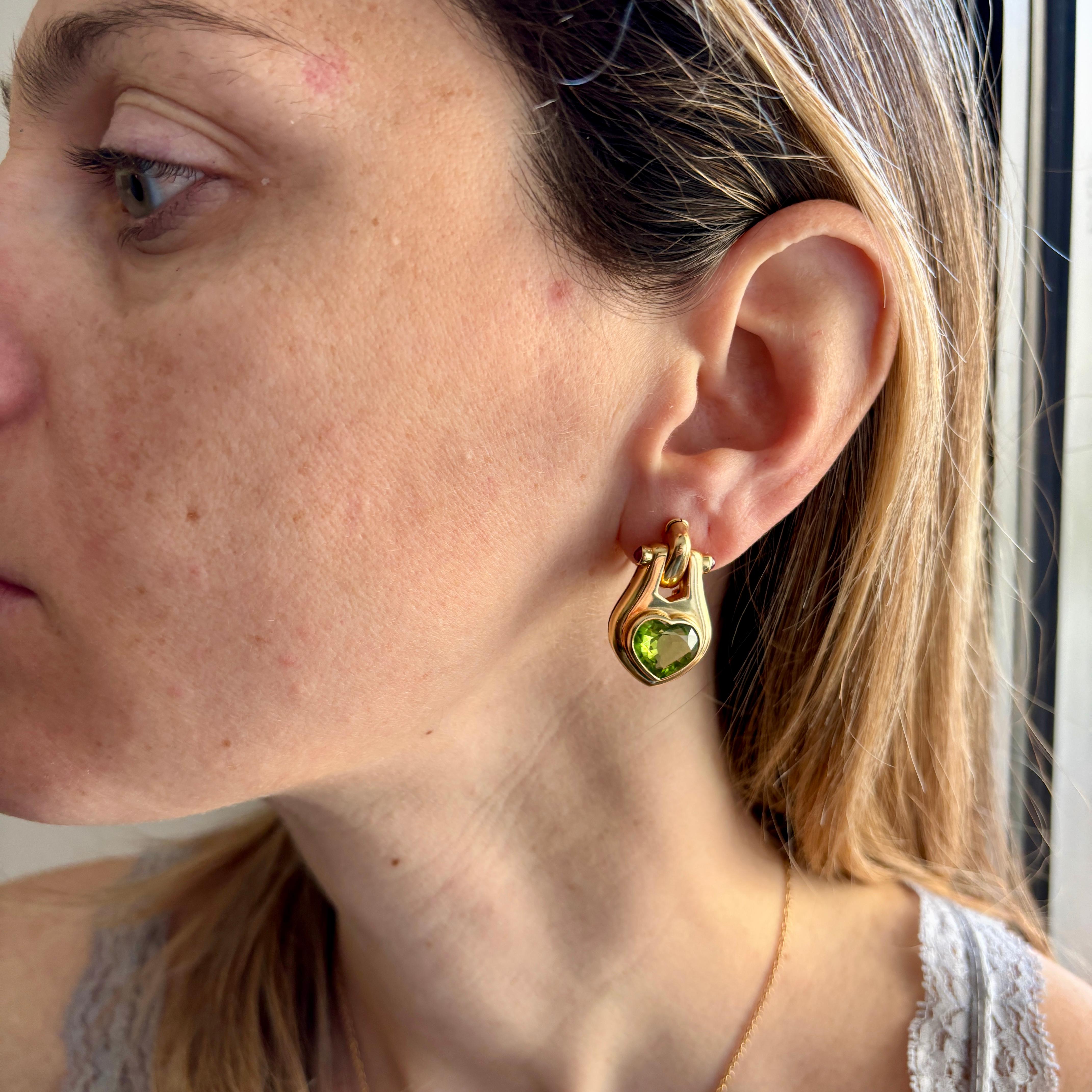 Women's Bulgari Peridot Ruby 18 Karat Yellow Gold Earrings For Sale