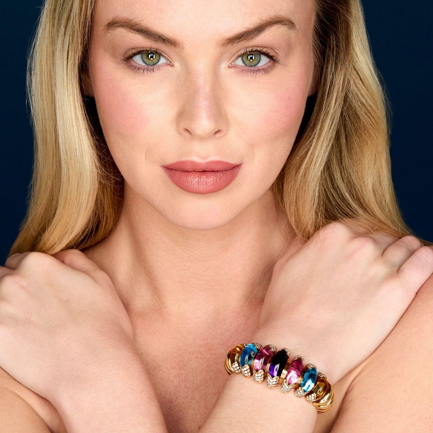 Contemporain Bulgari Manchette Celtaura en tourmaline rose, améthyste, topaze bleue et citrine en vente