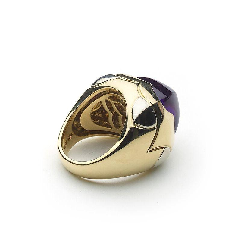 Cabochon Bulgari Piramide Amethyst Gold Ring, circa 1990