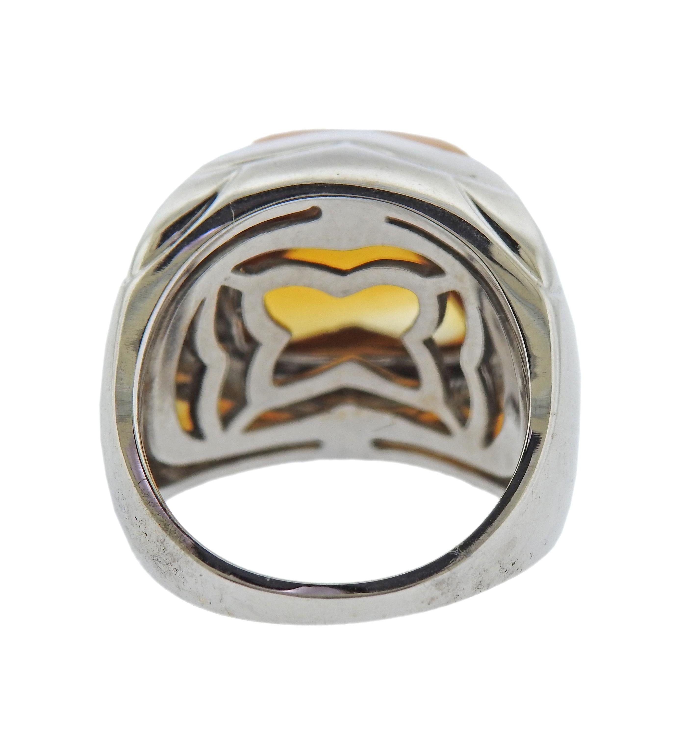 Taille cabochon « sugarloaf » Bulgari, bague Piramide en or blanc et citrine en vente