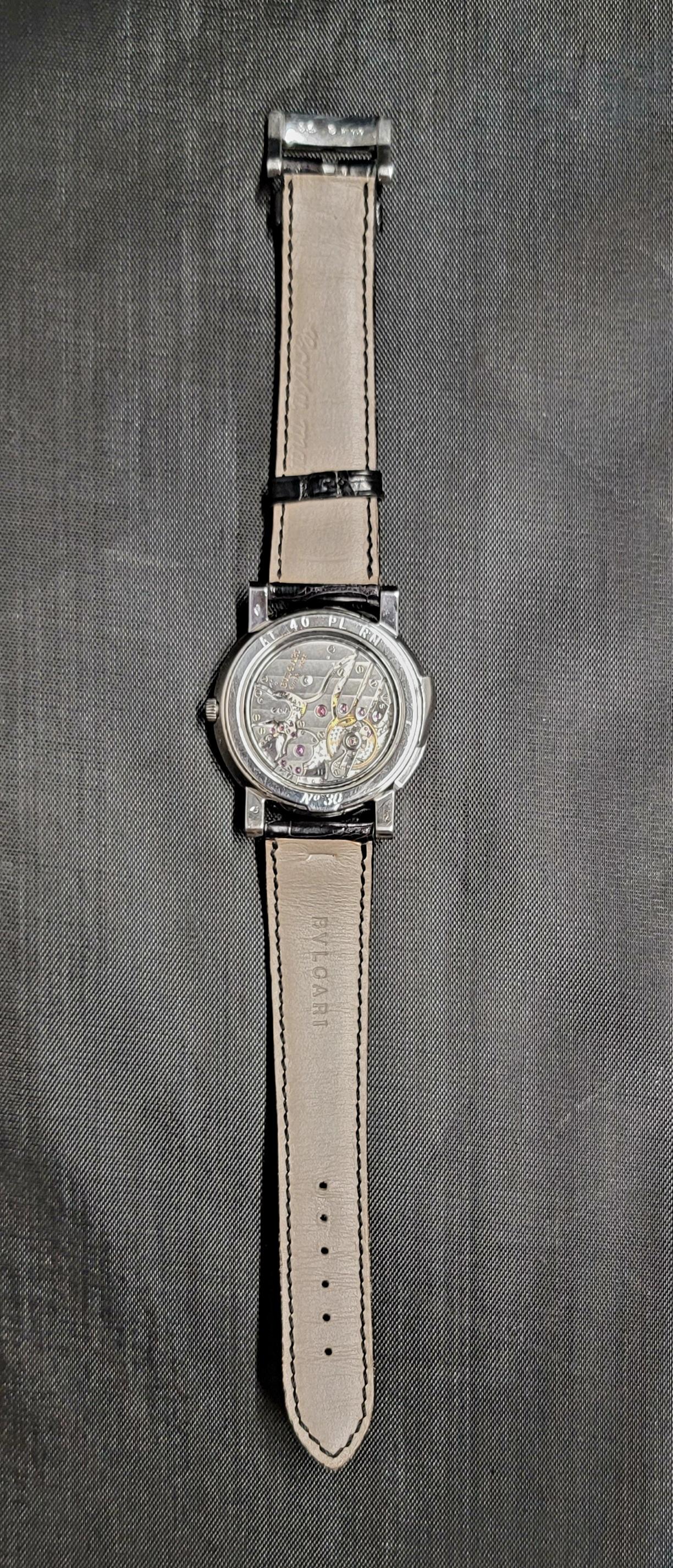 Bulgari Seltene große Herren Minute Repeater-Armbanduhr aus Platin im Zustand „Gut“ im Angebot in New York, NY