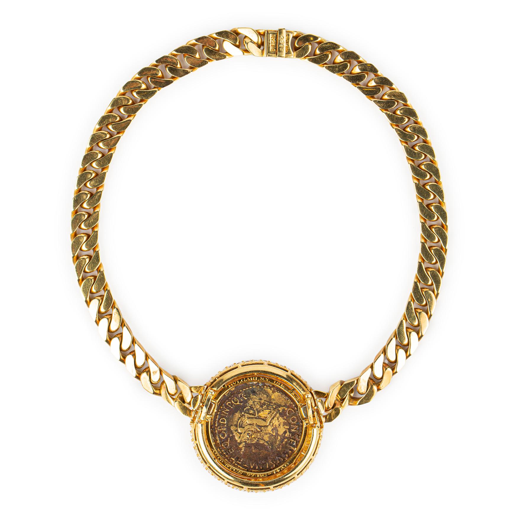 Bulgari Collier rare grande pièce de monnaie Monete en or et diamants Excellent état à New York, NY