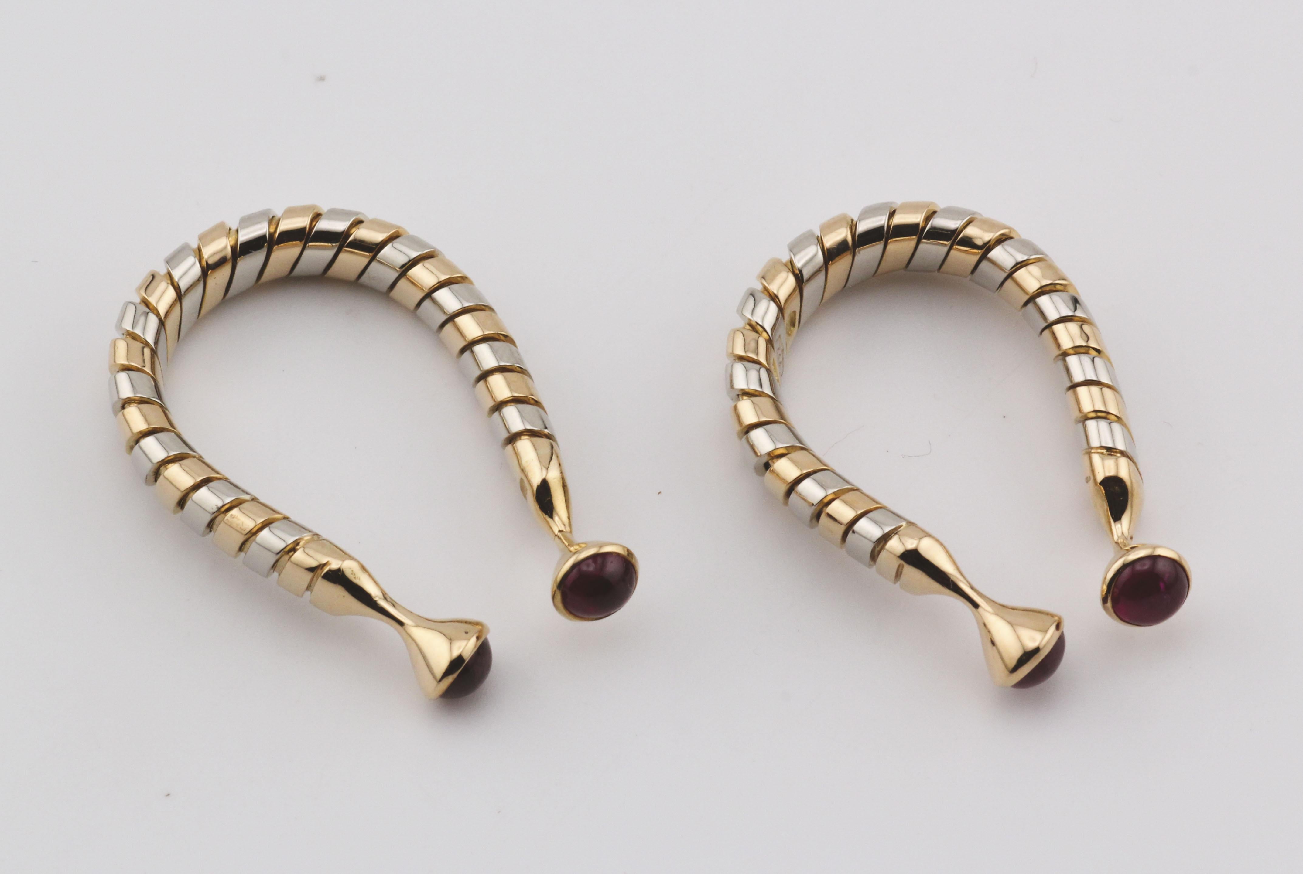 Bulgari Seltener Rubin 2 Tone 18k Gold Tubogas  Manschettenknöpfe (Cabochon) im Angebot