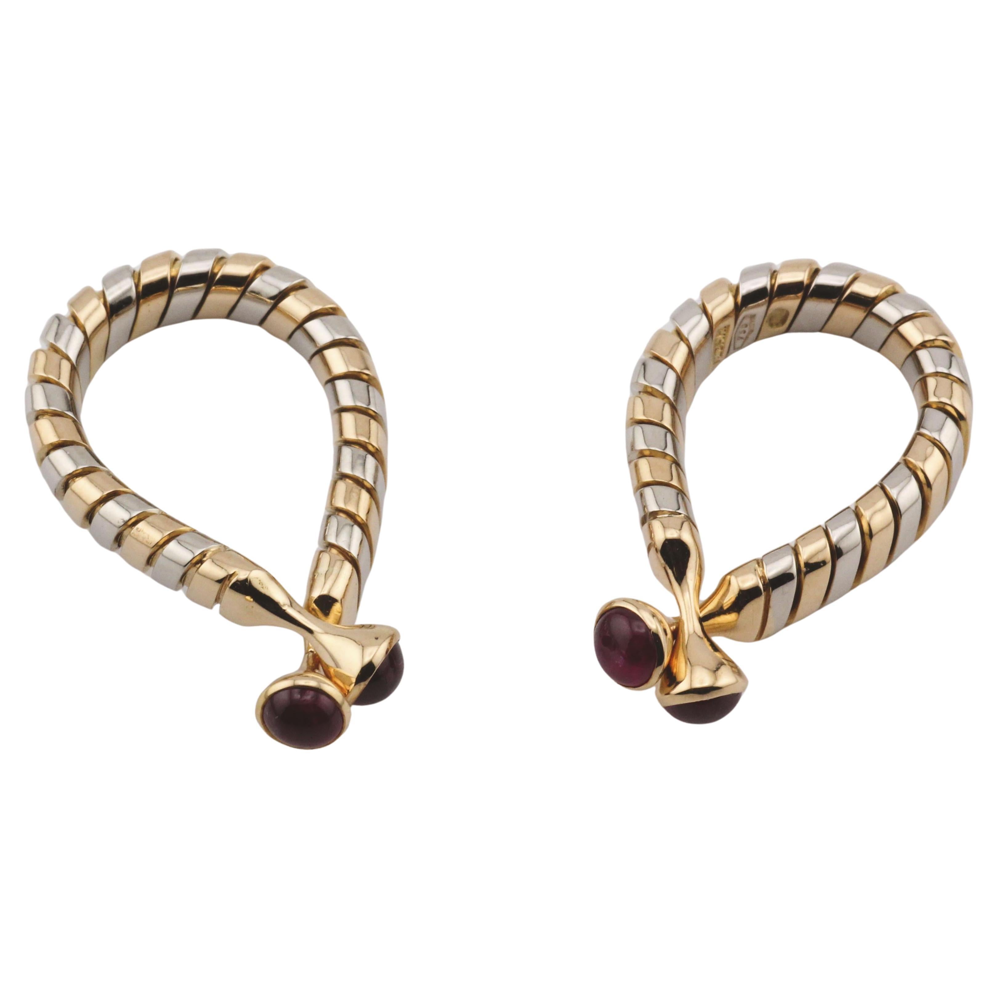 Bulgari Tubogas rares rubis 2 tons en or 18 carats  Boutons de manchettes