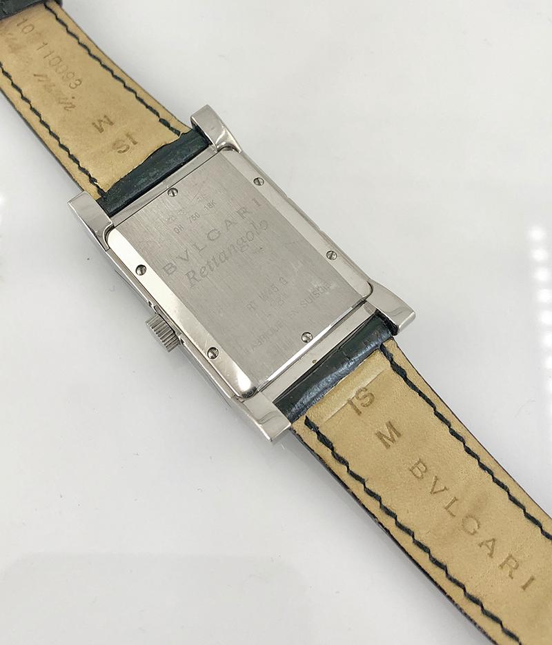 Bulgari Montre Rettangolo à bracelet en cuir et diamants Bon état - En vente à New York, NY