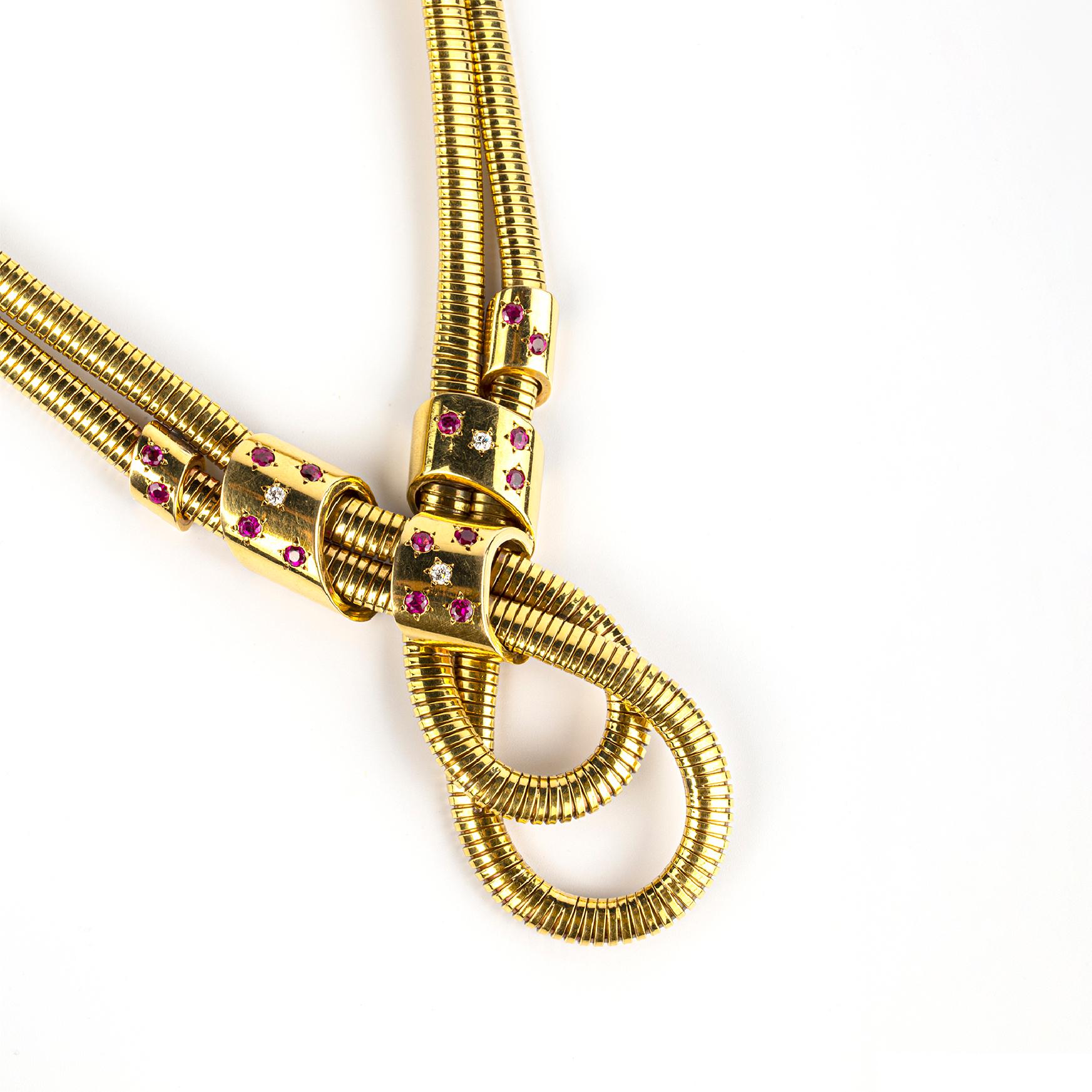 Bulgari Retro Tubogas-Halskette aus Gold und Rubin (Gemischter Schliff) im Angebot