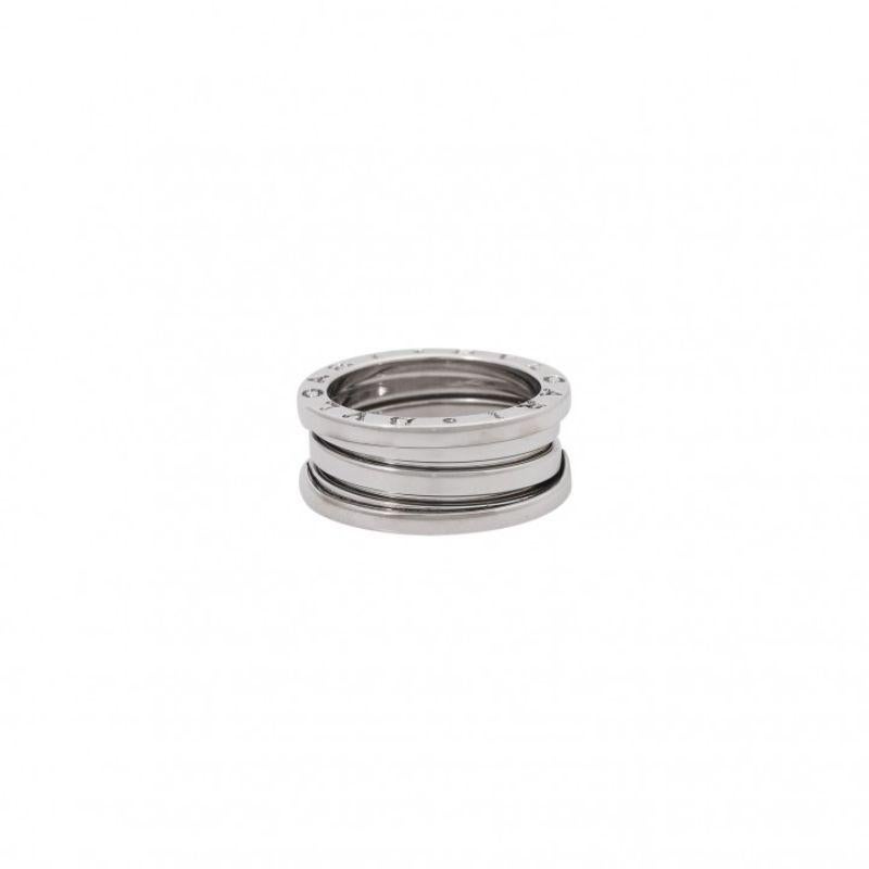 WG 18K, 8,8 g, B: ca. 8 mm, RW: 52, spätes 20. Jahrhundert, leichte Gebrauchsspuren, Seriennummer 2337 AL.

BULGARI Ring 'B. zero', poliert, 18K WG, 8,8 g, Ringgröße: 52, Ende 20. Jahrhundert, leichte Gebrauchsspuren, Seriennummer 2337AL.