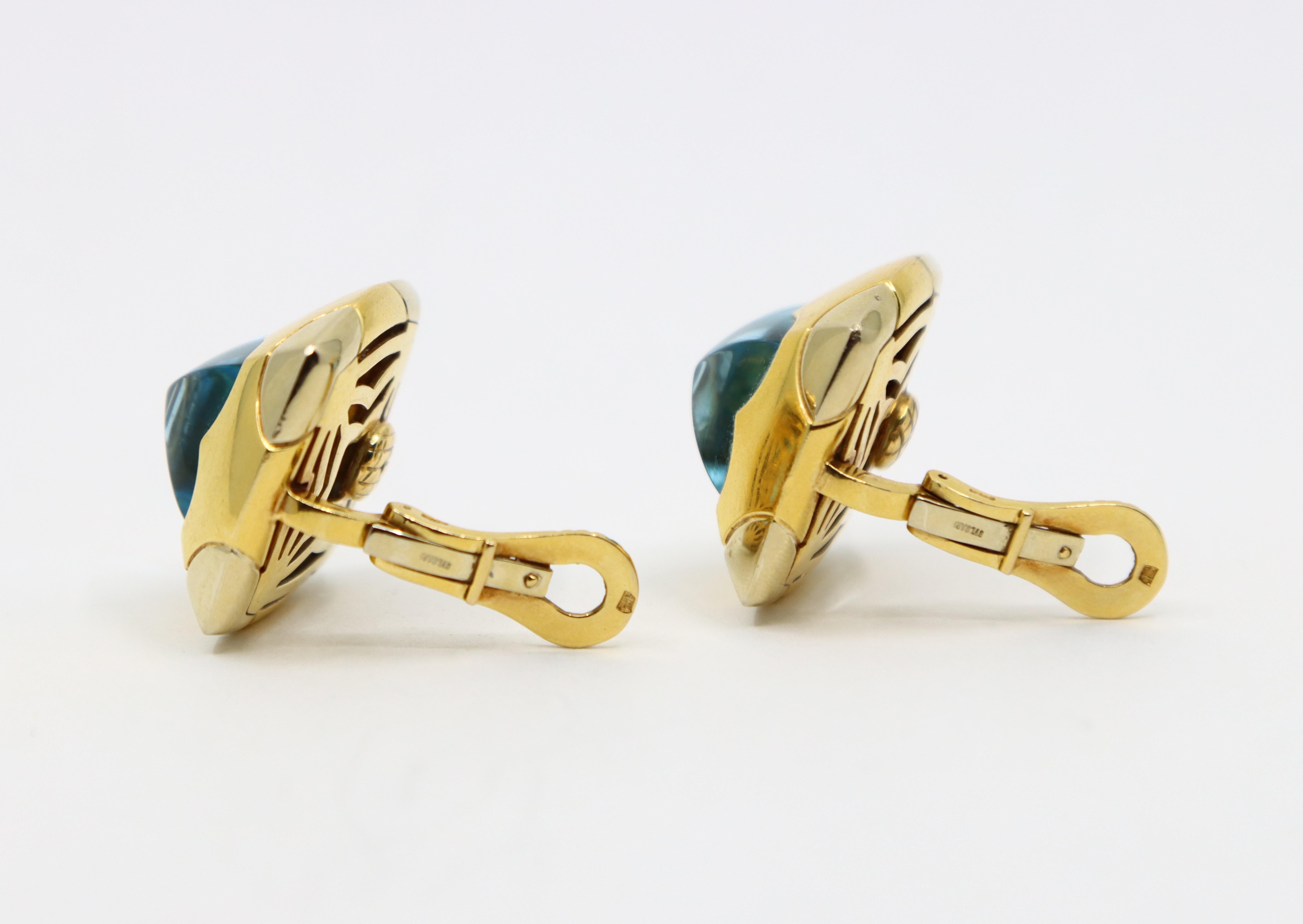 Orecchino Bulgari Roma Pyramid in oro 18 carati con Topazio Blu in vendita 6