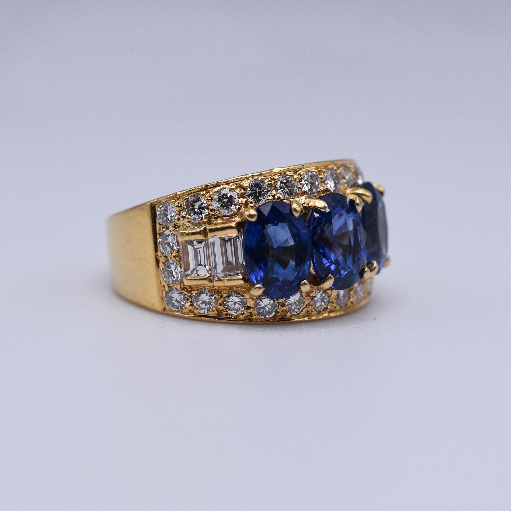Bulgari Goldring mit Saphir und Diamant (Gemischter Schliff)