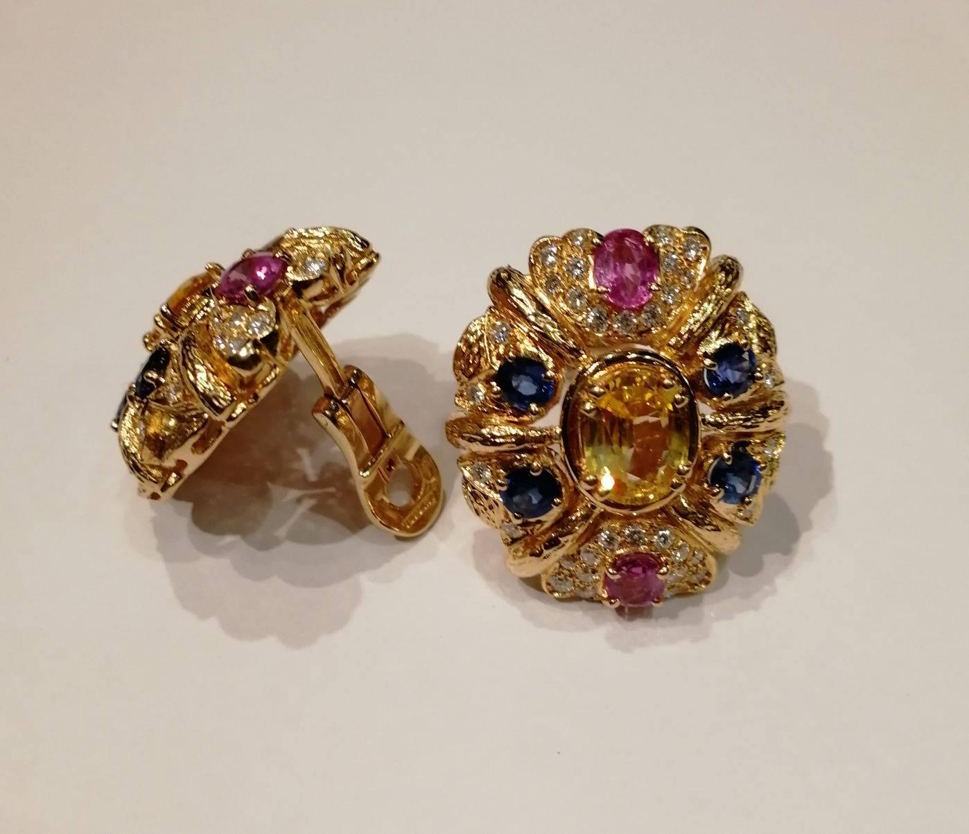 Bulgari 1970's Sapphire Gold Earclips In Excellent Condition For Sale In Lisbon, PT
