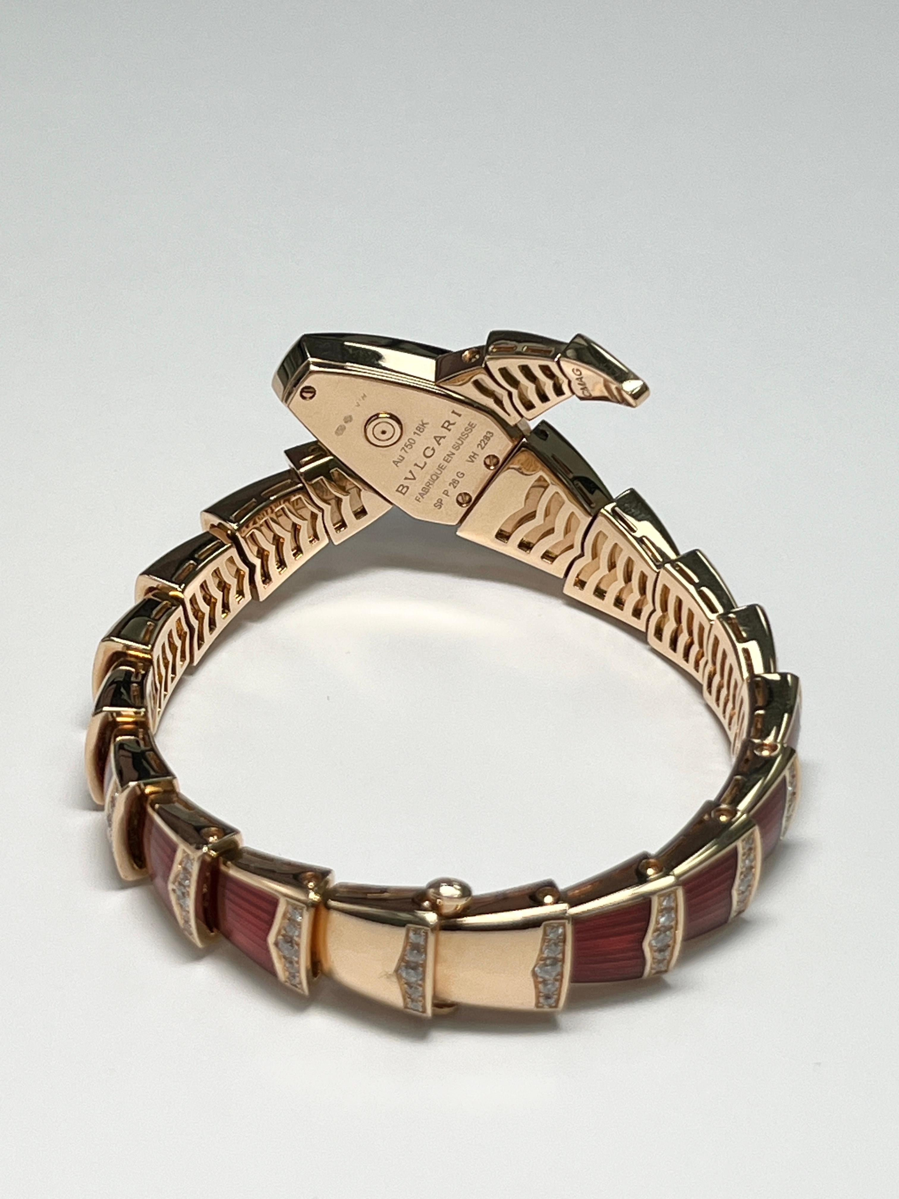 Bulgari Serpenti Armbanduhr aus 18 Karat Gold mit Diamanten im Angebot 2