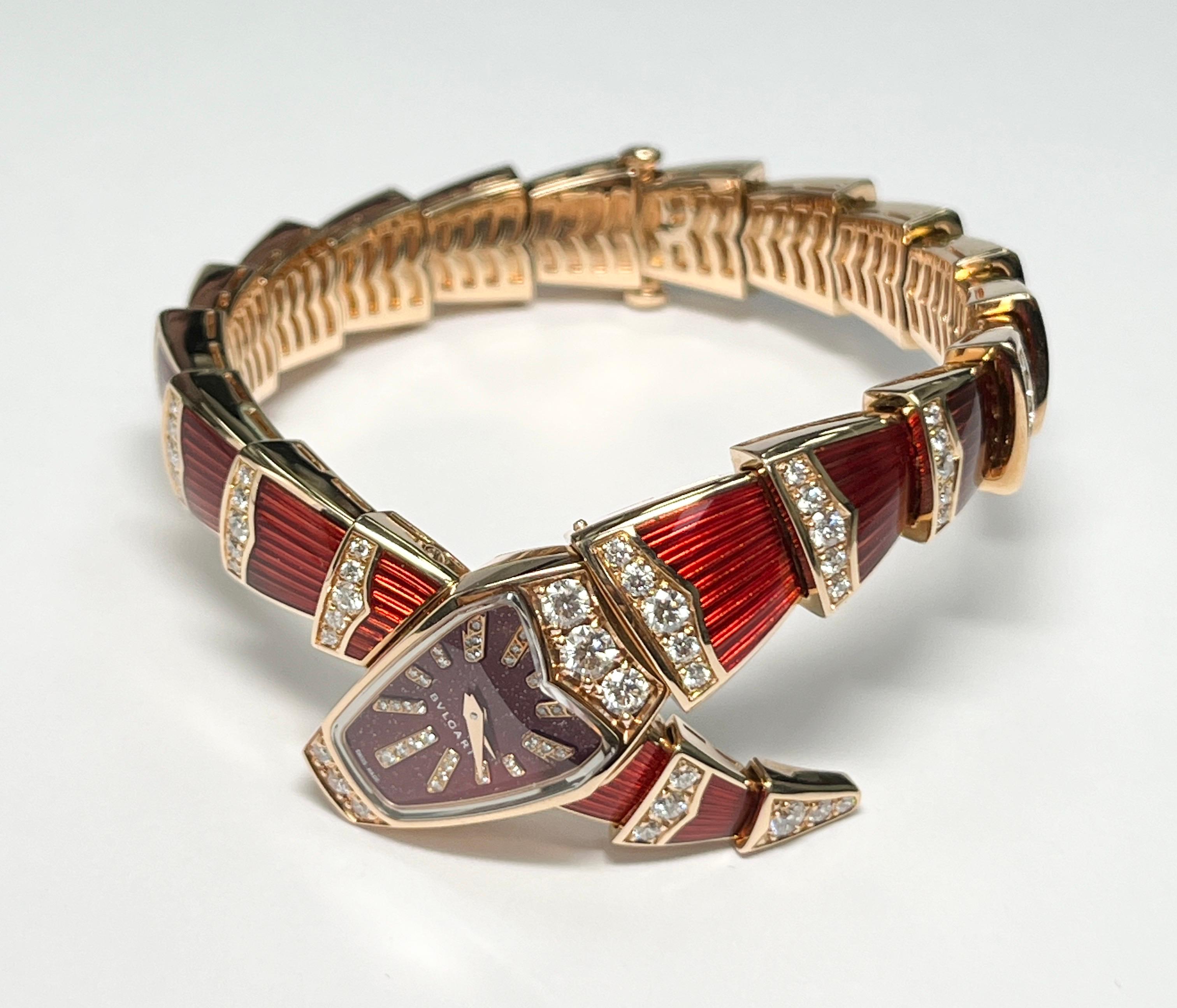 Bulgari Serpenti Armbanduhr aus 18 Karat Gold mit Diamanten im Angebot 7