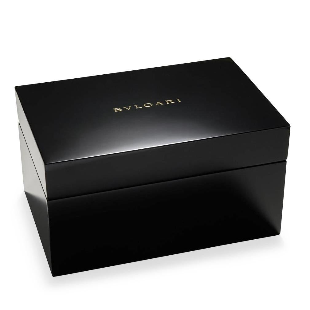 Bulgari Serpenti Armbanduhr aus 18 Karat Gold mit Diamanten im Angebot 10