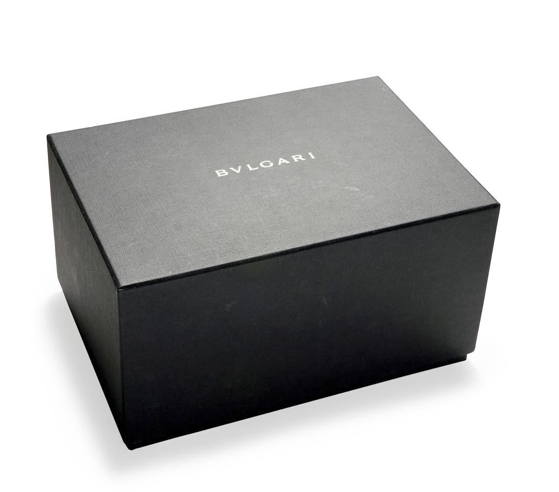 Bulgari Serpenti Armbanduhr aus 18 Karat Gold mit Diamanten im Angebot 11