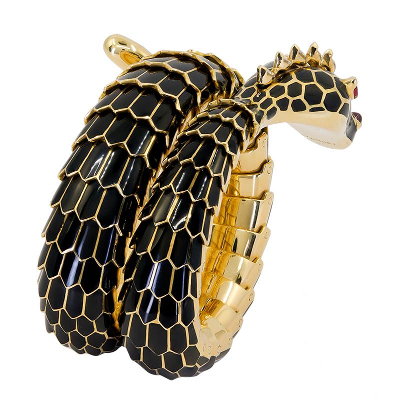 Bulgari Schwarzer Emaille Diamant Rubin Gelbgold Serpenti Armband (Gemischter Schliff)