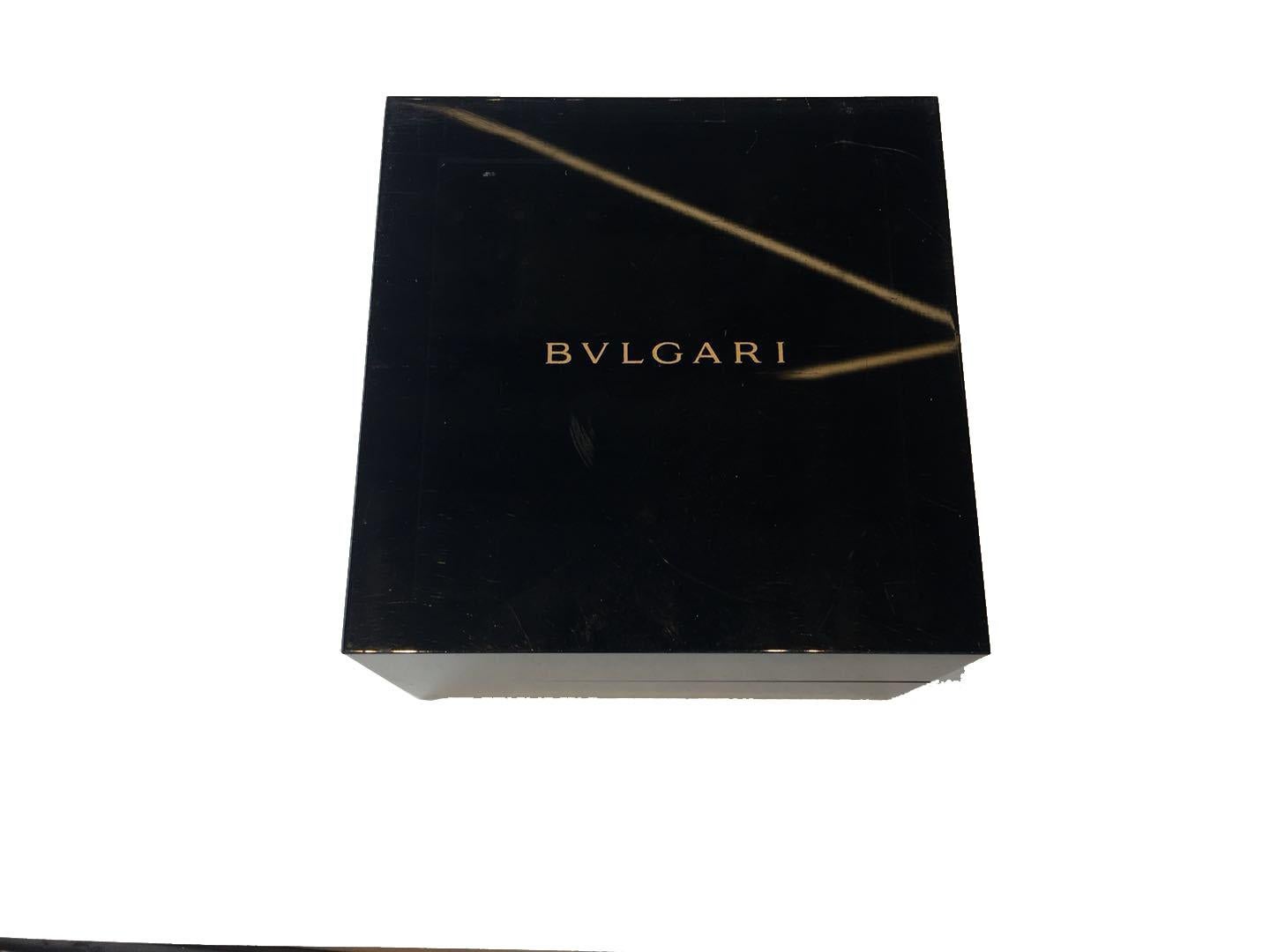 Bulgari Serpenti One-Coil Bracelet in 18 Karat White Gold with Pave Diamonds For Sale 4