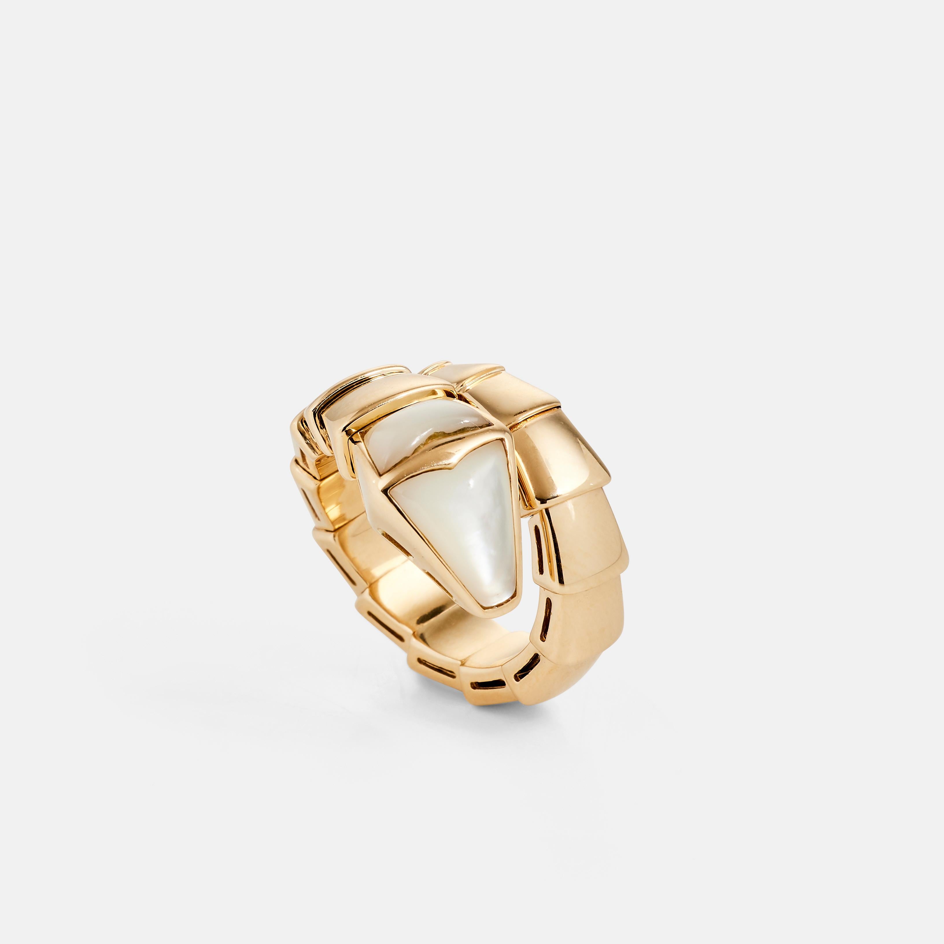 Contemporain BULGARI Serpenti ring en vente