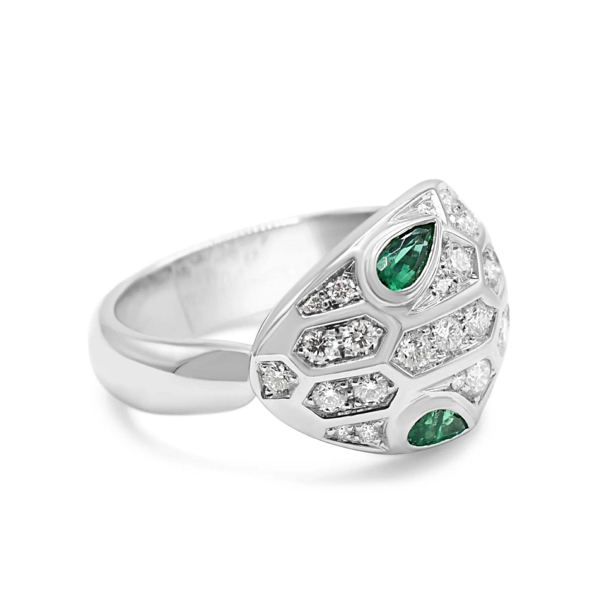 Realizzato in oro bianco 18ct, questo anello usato è una vera e propria testimonianza dell'esperienza del rinomato marchio Bvlgari nell'alta gioielleria. Con il suo design immacolato e l'eccezionale manifattura, è un must-have per ogni donna attenta