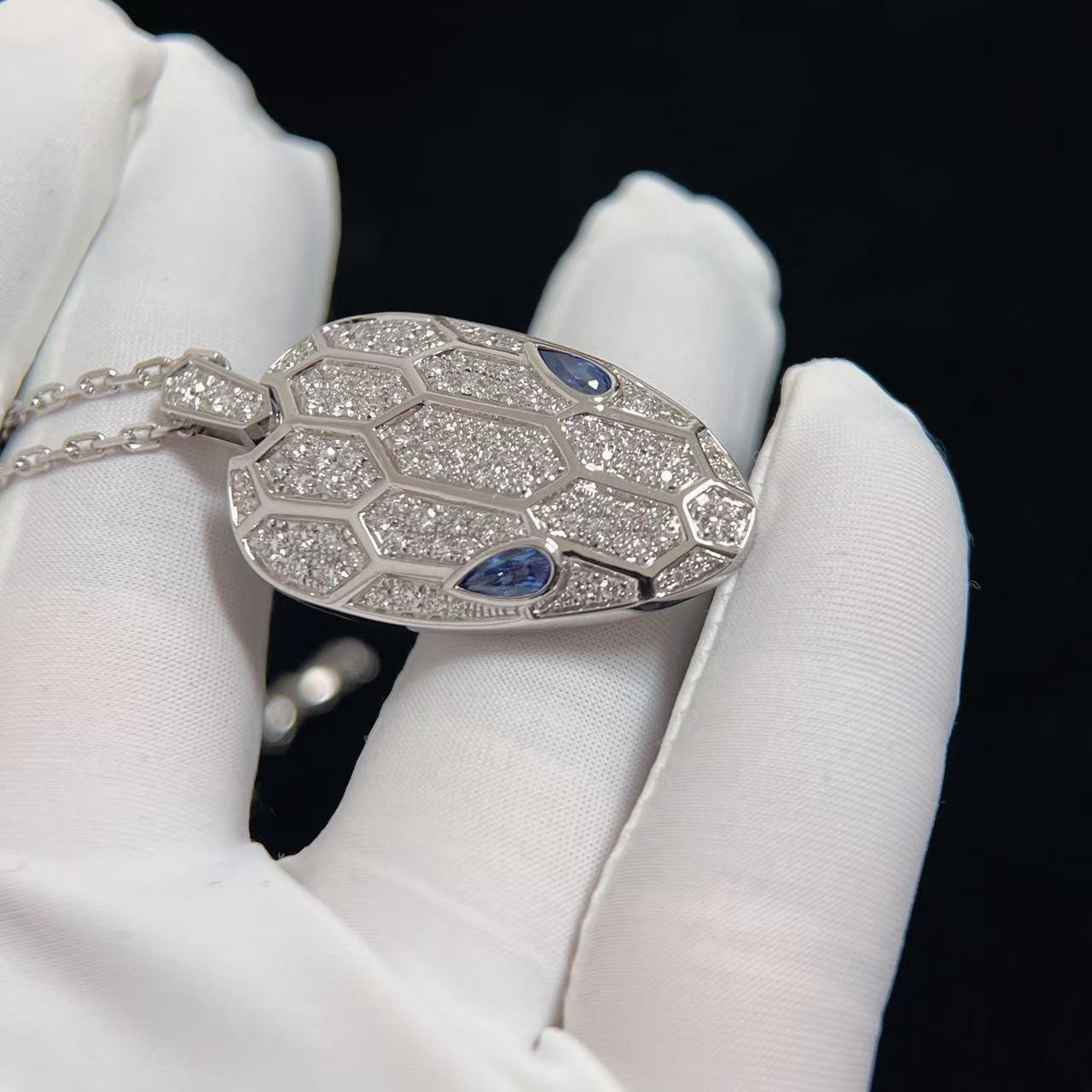 Collar Bulgari Serpenti Seduttori Serpiente Zafiro Azul Diamante Oro Blanco 18K en venta 5