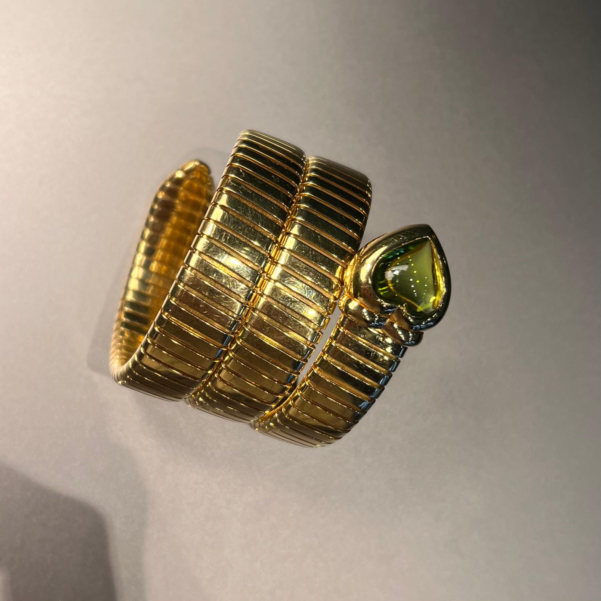Bulgari Serpenti Tubogas-Armband im Zustand „Gut“ im Angebot in PARIS, FR