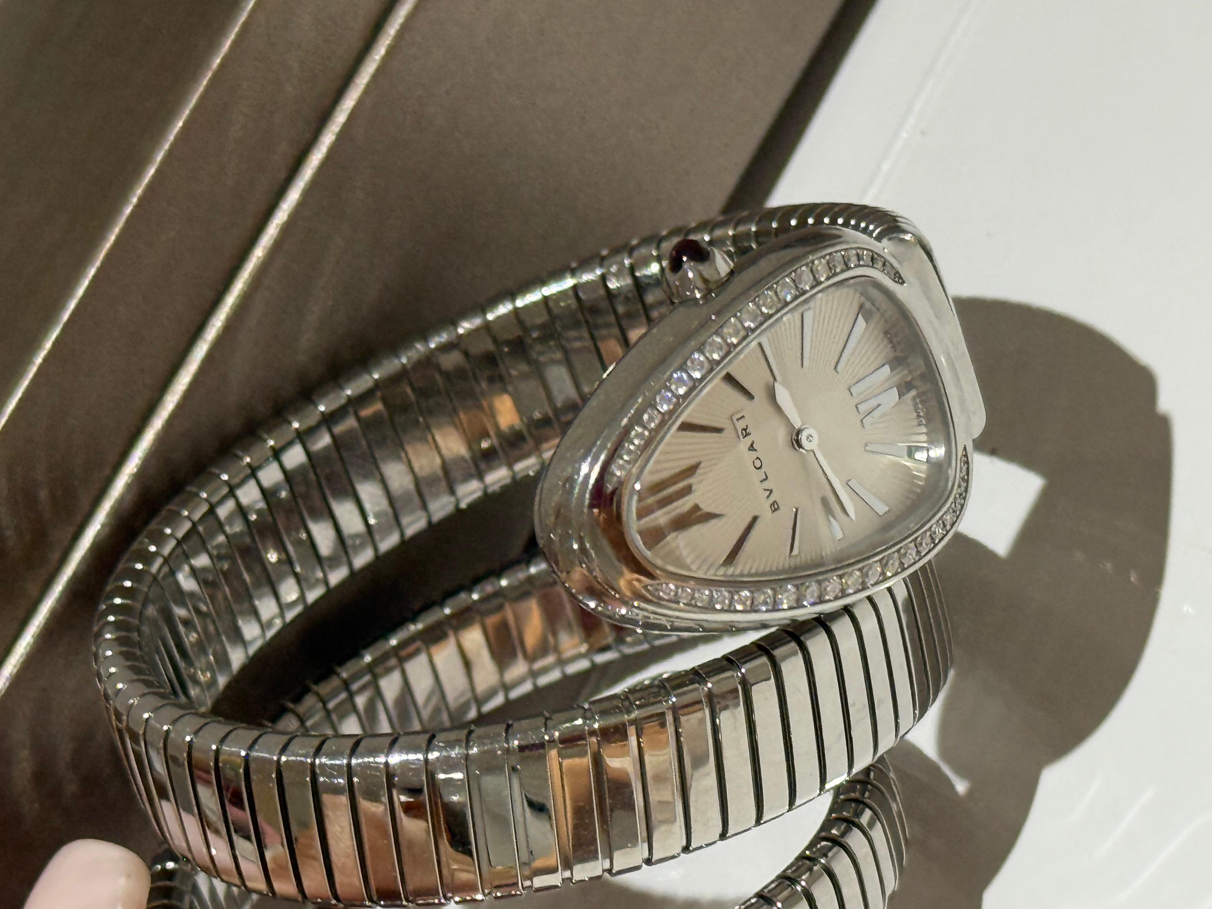 Art Nouveau Bulgari Serpenti Tubogas Doppia Spirale Acciaio e Diamanti  Guarda in vendita