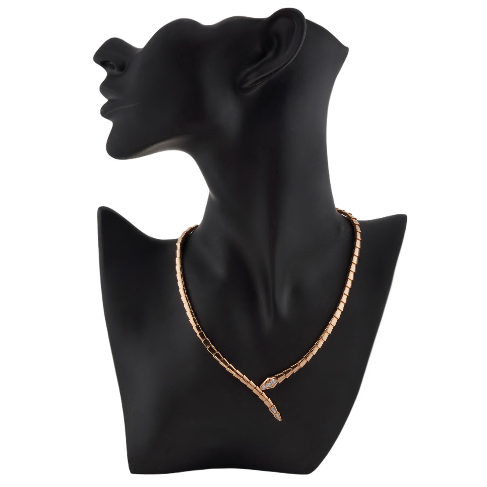 BULGARI Collana Serpenti Viper Diamond in oro rosa 18k In condizioni ottime in vendita a New York, NY