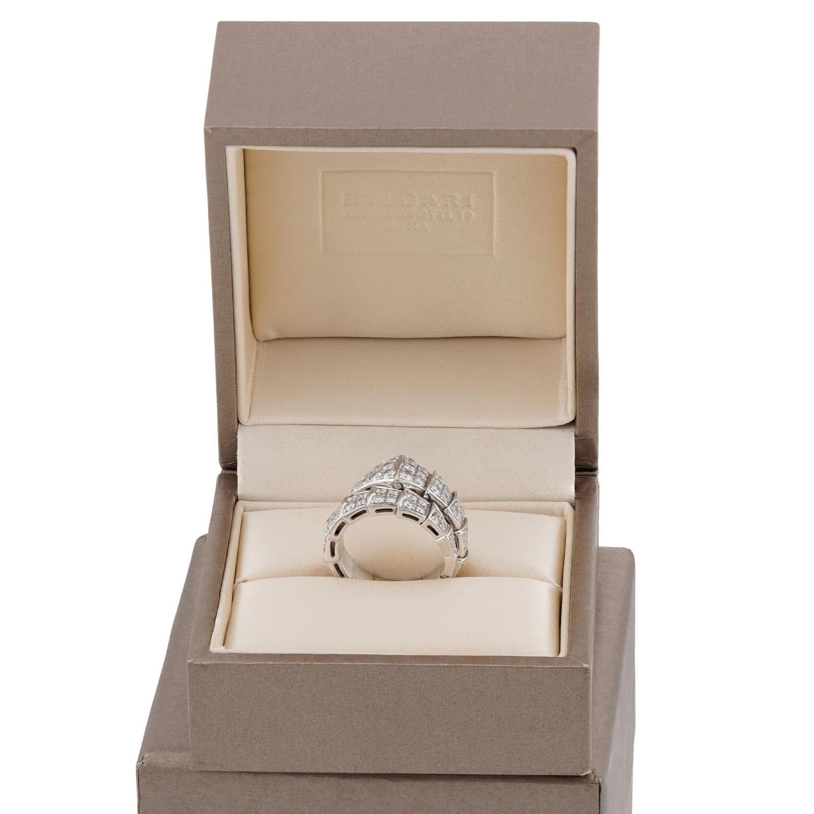 Brilliant Cut BULGARI Serpenti Viper Diamond White Gold Medium Ring Box For Sale