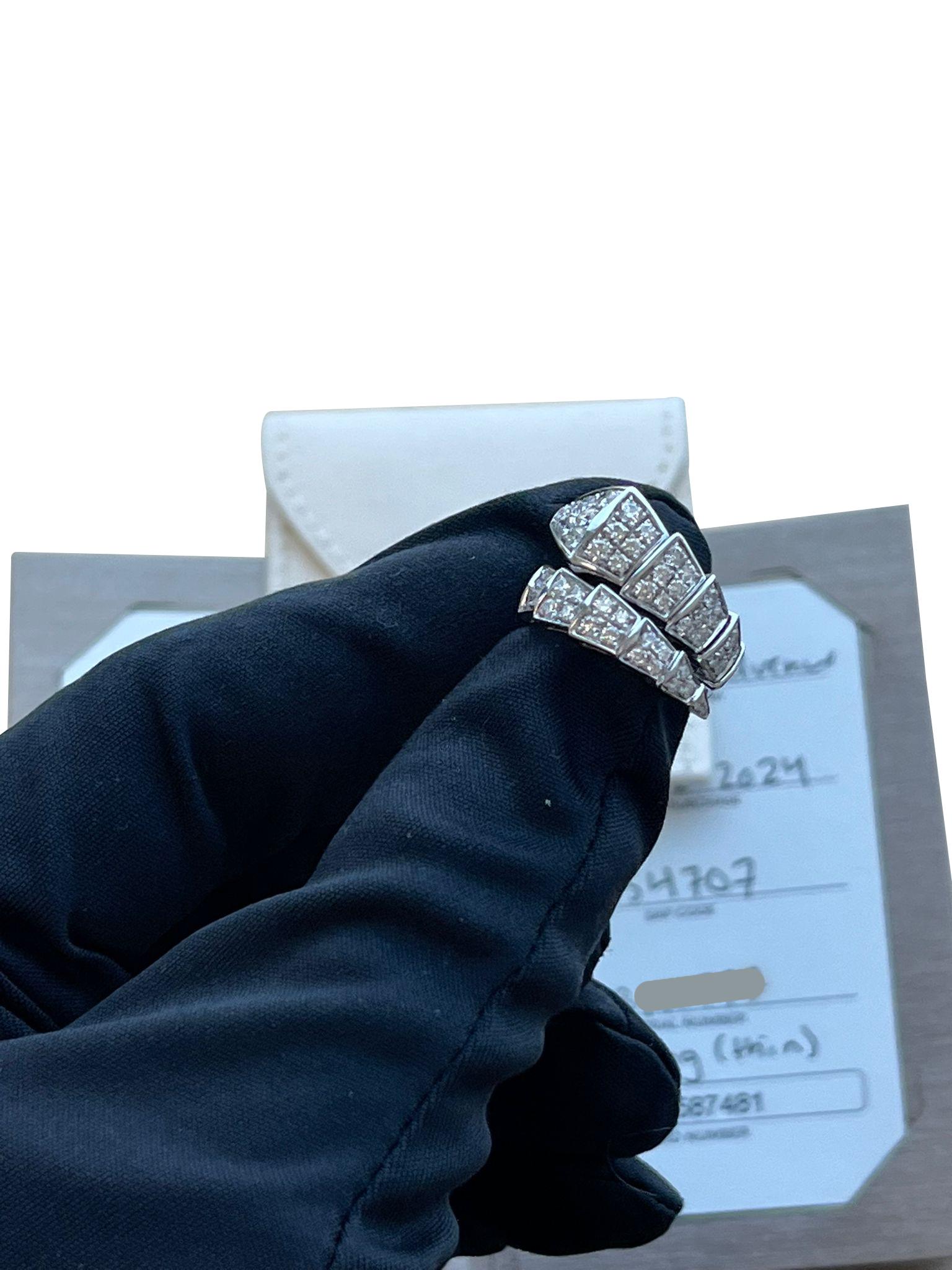 Modernista Bulgari Serpenti Viper One-Coil Full Pave Diamonds Snake Ring Oro bianco 18k in vendita