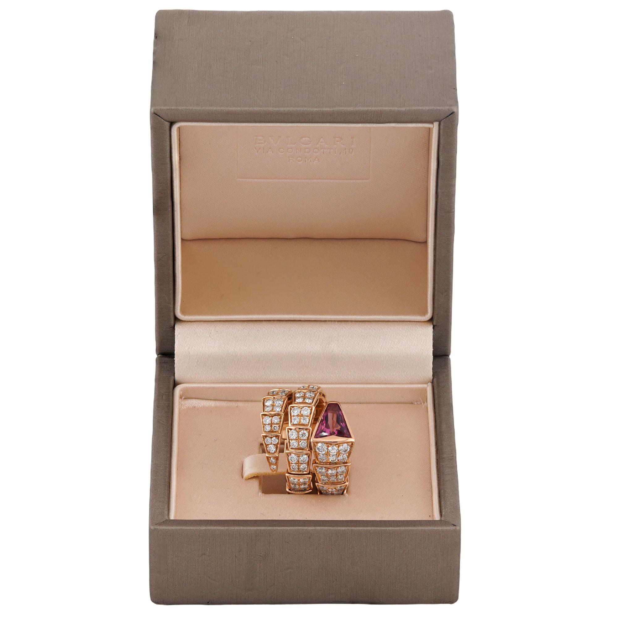 Taille brillant BULGARI Bague Serpenti Viper Rubis Plein Pave Diamant Or Rose 3 rangs moyen en vente