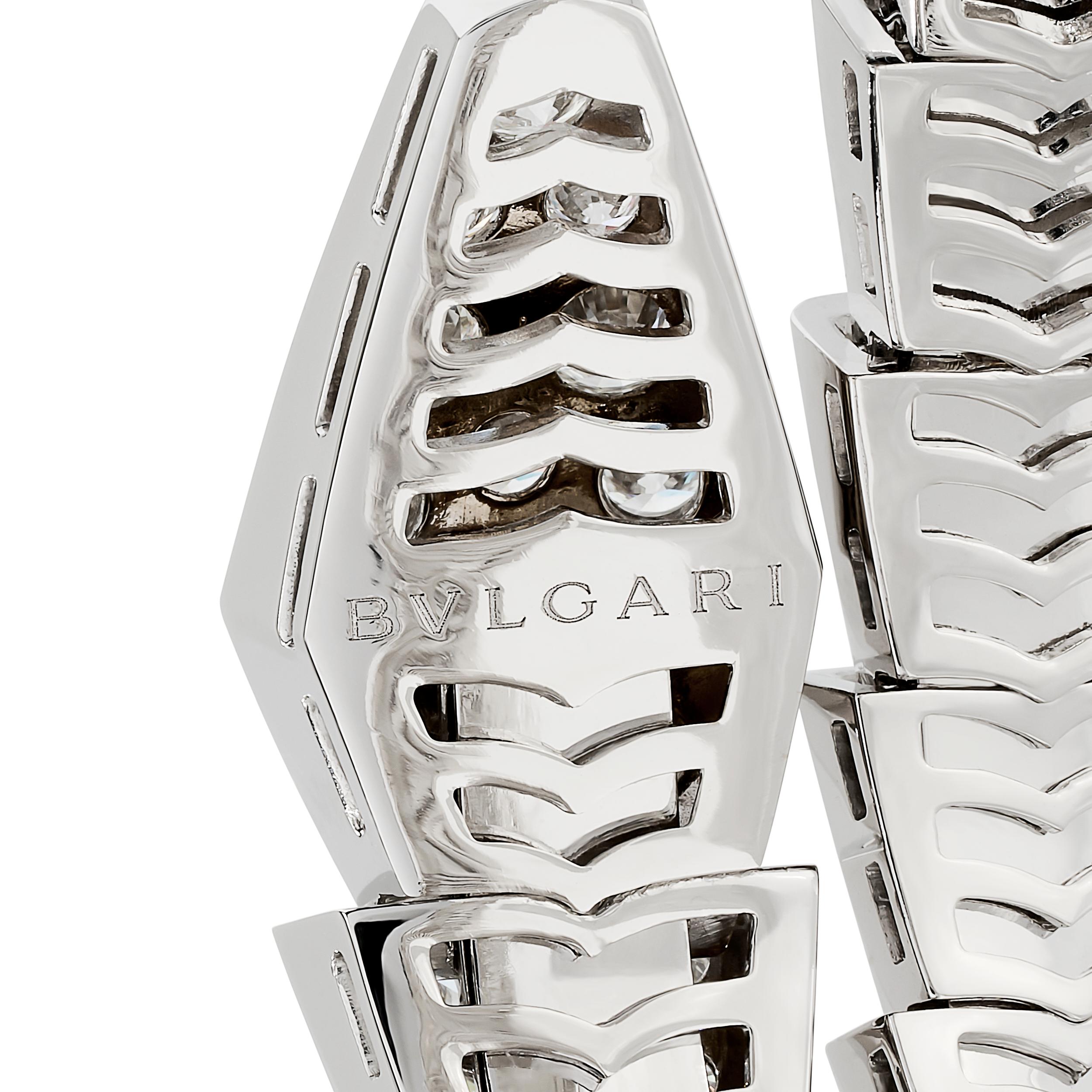 Bulgari Bracciale Serpenti Vipera con diamante a bobina singola in oro bianco 18 carati In condizioni ottime in vendita a Philadelphia, PA