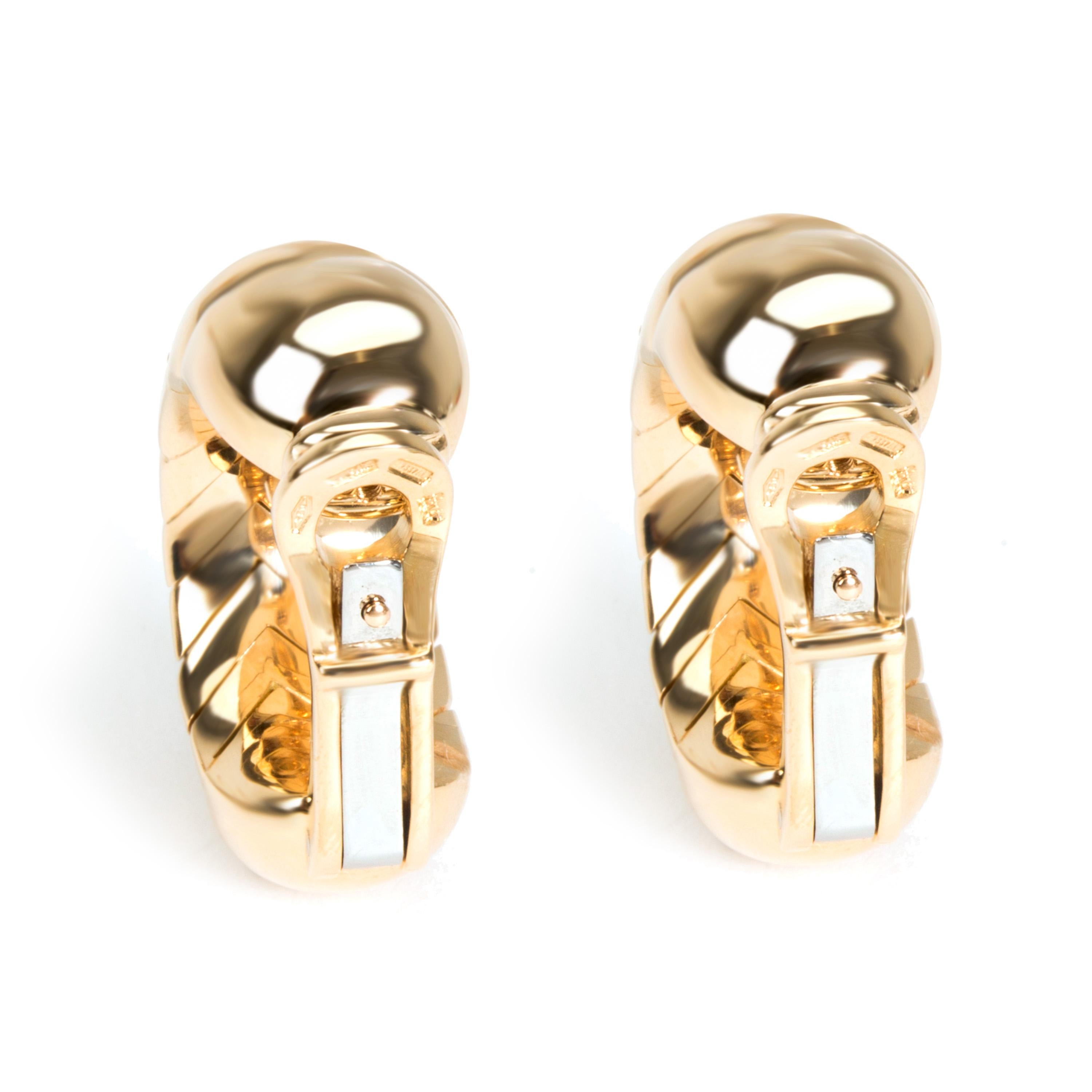 Modern Bulgari Spiga Curved Diamond Hoop Earrings in 18 Karat Yellow Gold 0.75 Carat