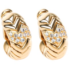 Bulgari Spiga Curved Diamond Hoop Earrings in 18 Karat Yellow Gold 0.75 Carat