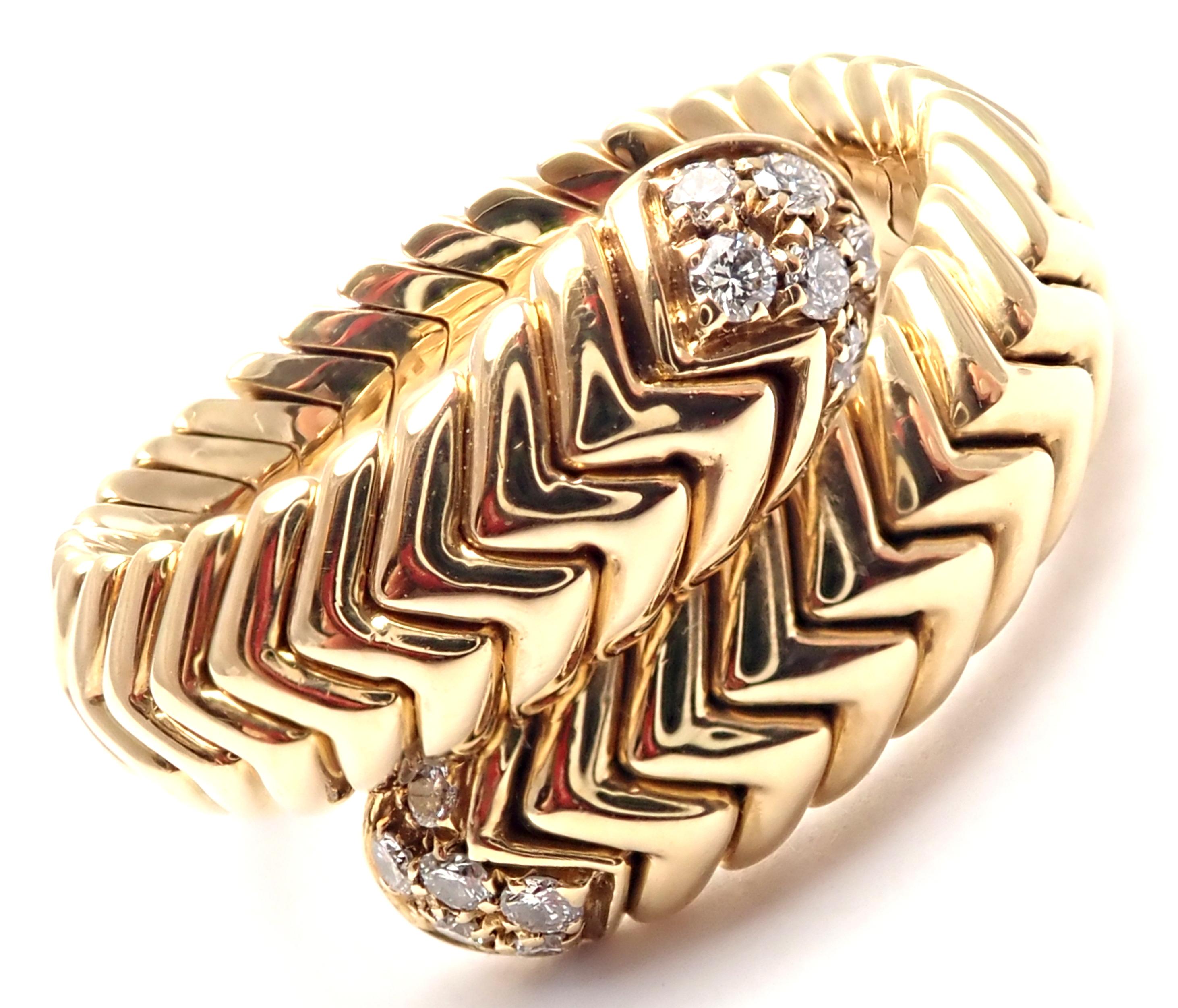Bulgari Spiga Diamond Snake Yellow Gold Band Ring In Excellent Condition In Holland, PA