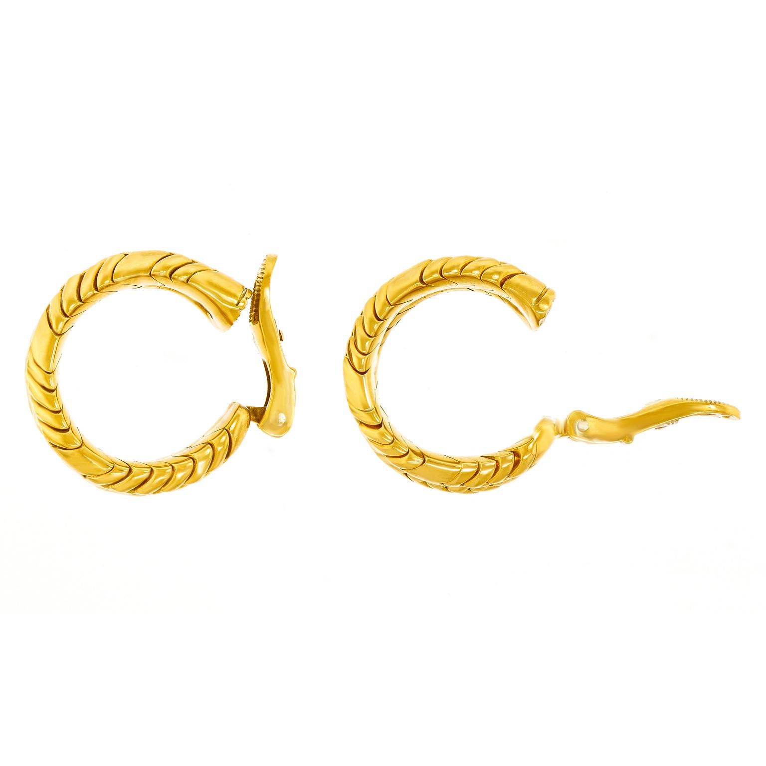 Women's or Men's Bulgari Spiga Yellow Gold Earrings