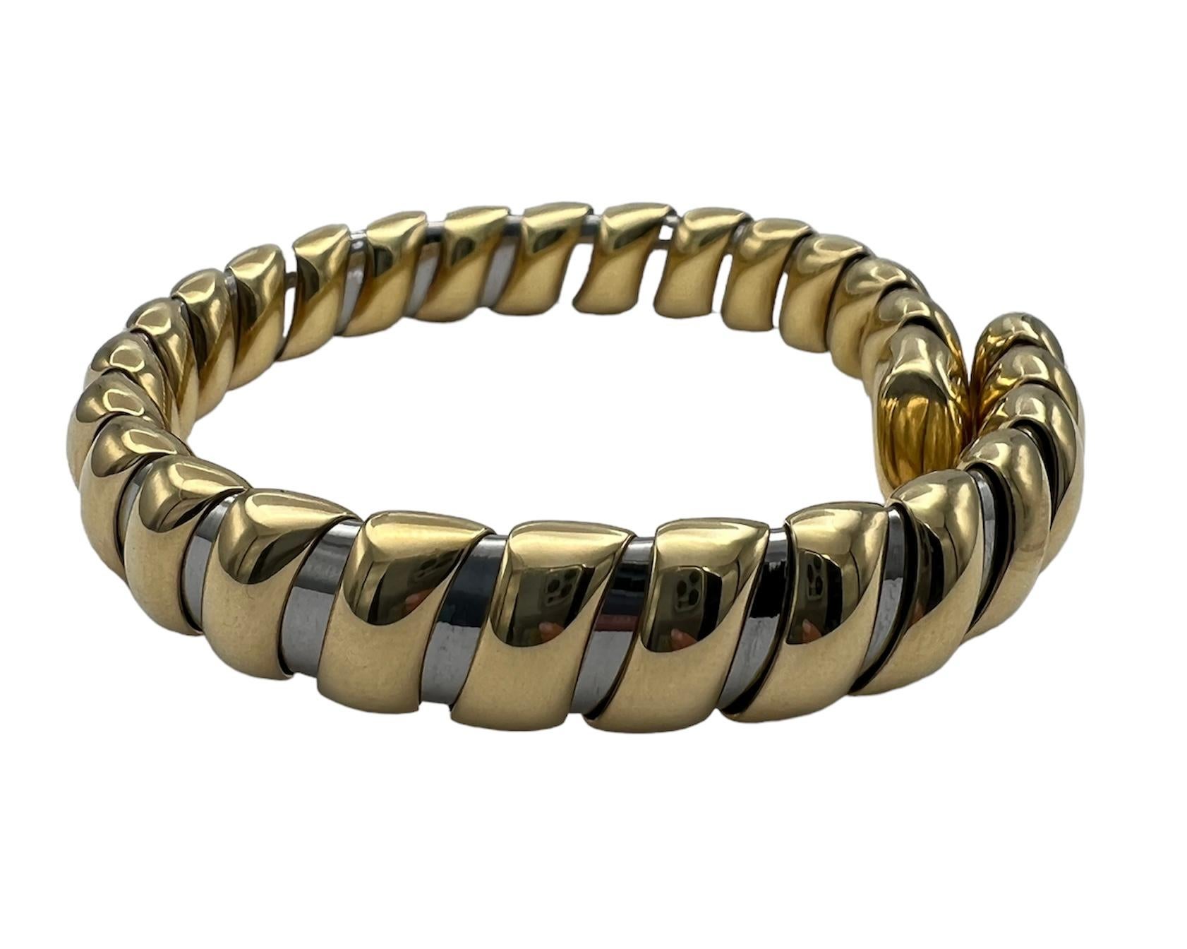 Bulgari Bracelet jonc en or et acier inoxydable Excellent état - En vente à Beverly Hills, CA