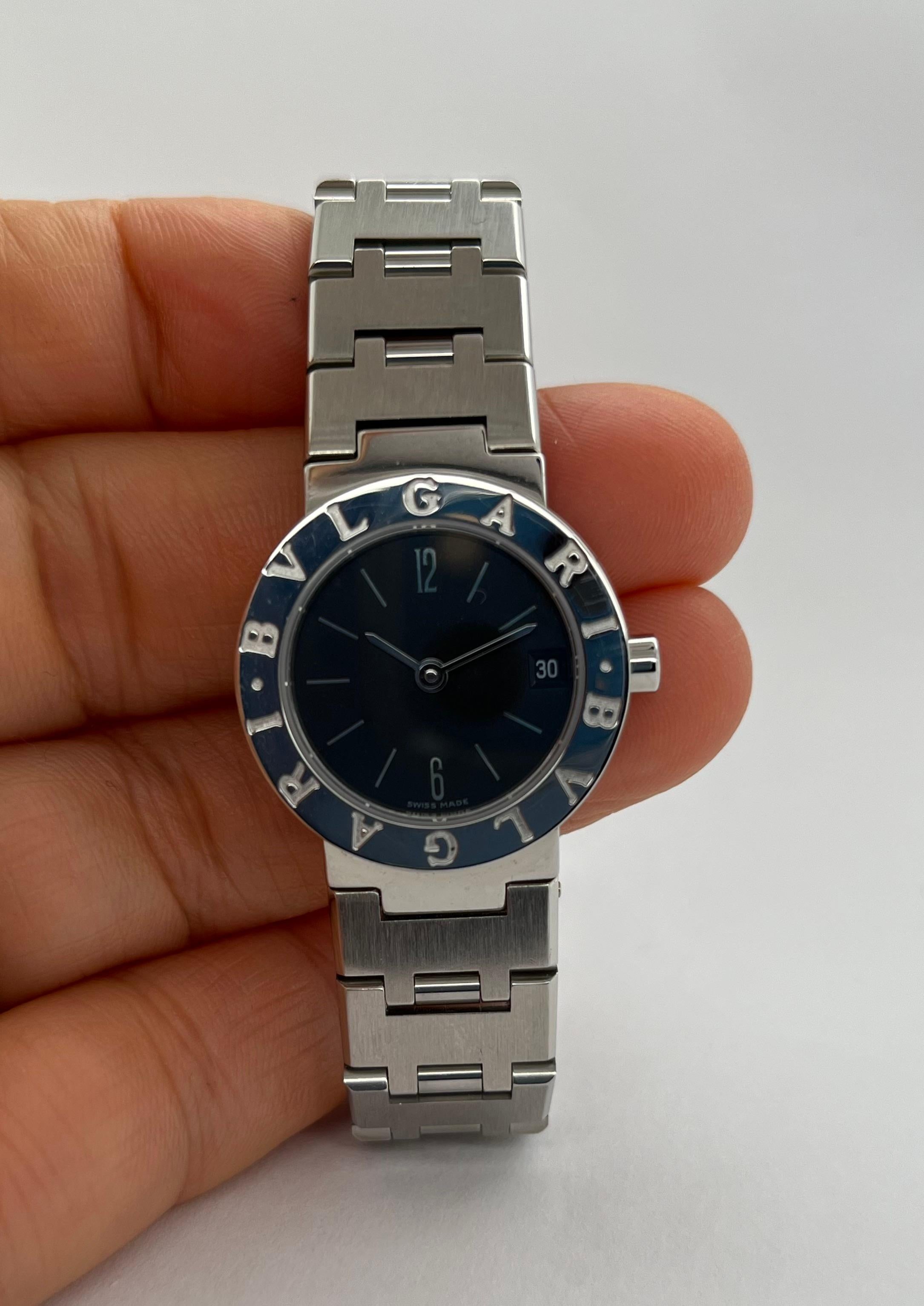 1990' Bulgari stainless steel ladies wristwatch 48.4g, quartz movement, with Black dial and sapphire crystal top,
inner circuference: 6 1/4