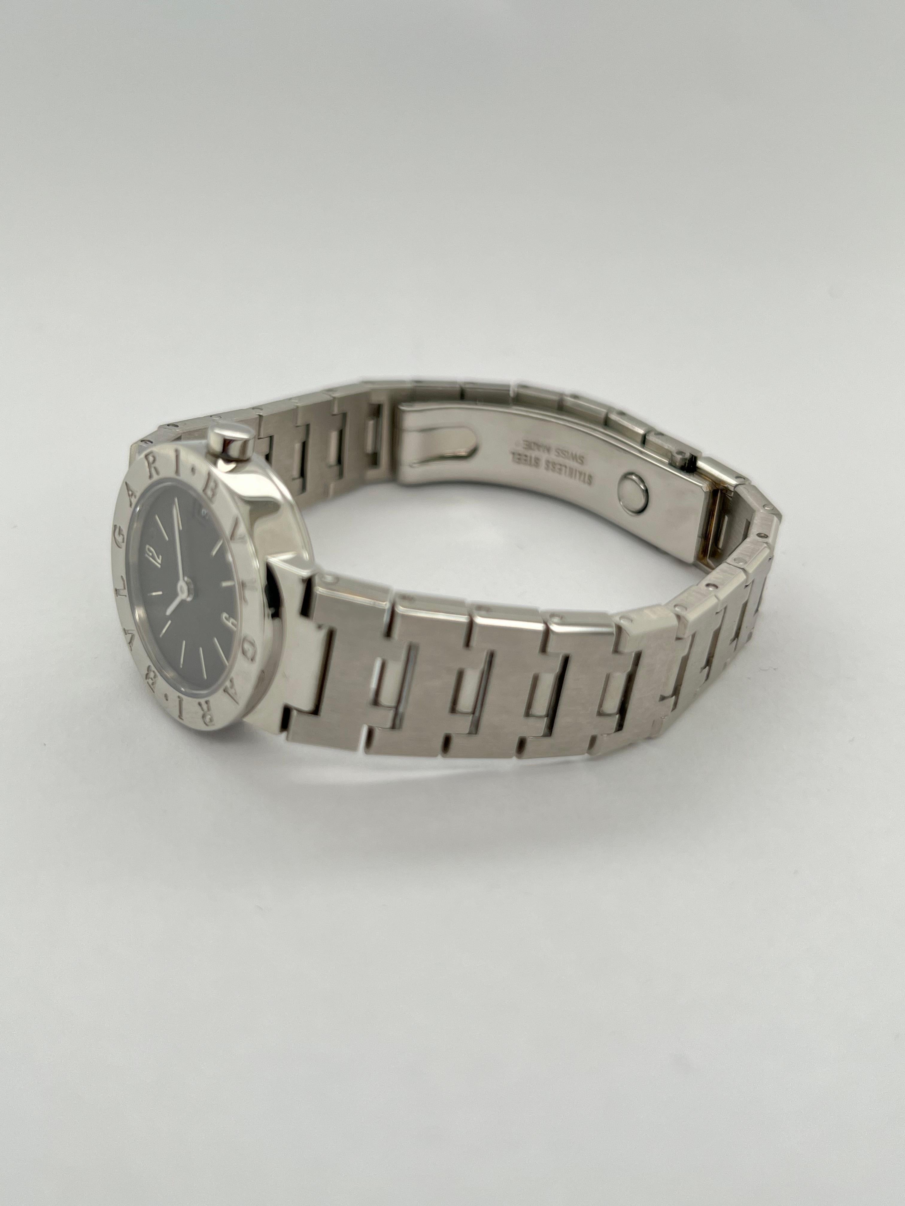 Bulgari Edelstahl Damen-Armbanduhr im Zustand „Gut“ im Angebot in New York, NY