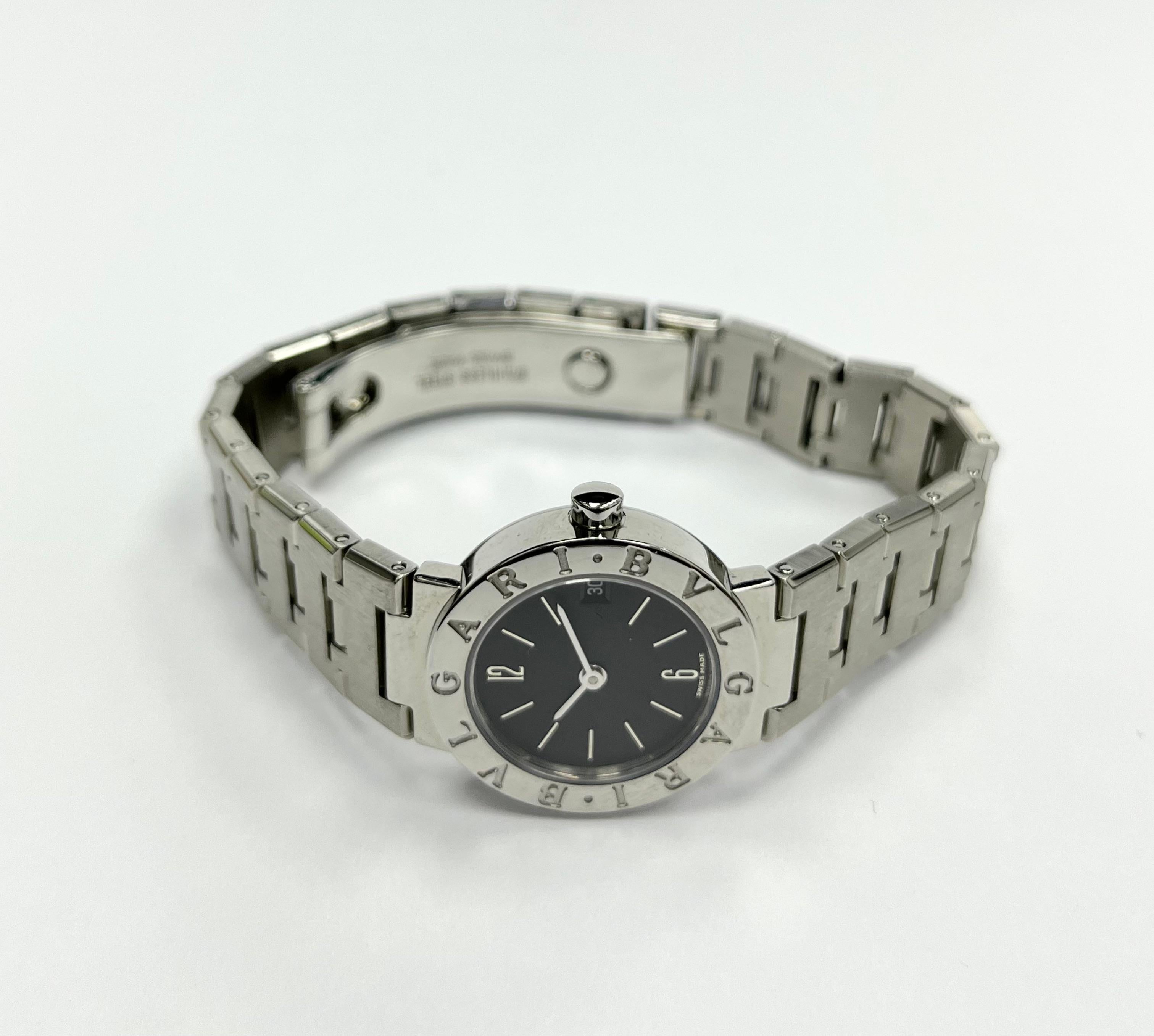 Bulgari Edelstahl Damen-Armbanduhr im Angebot 2