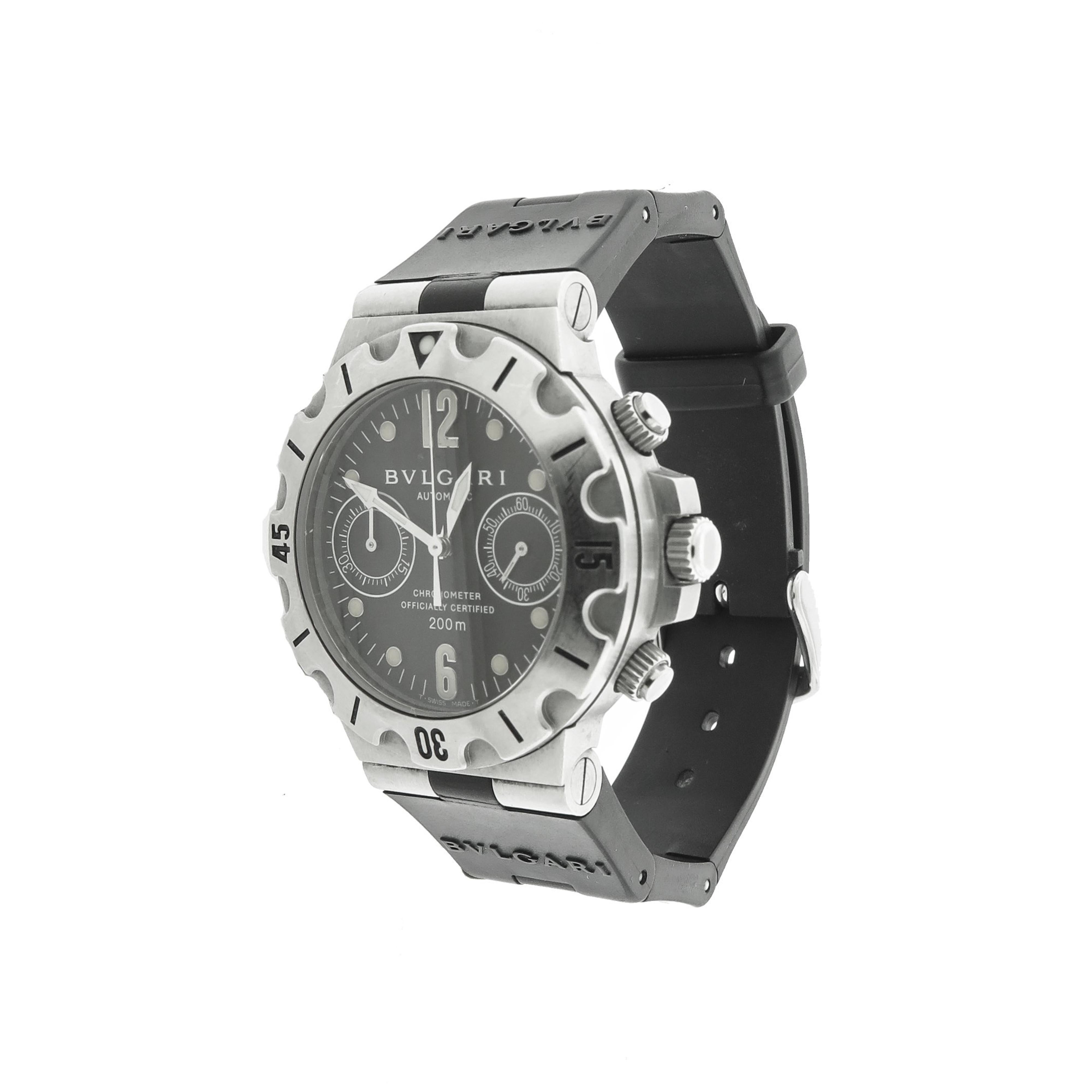 Bvlgari Scuba crafted in stainless steel.  This timepiece features a self-winding movement with indications for the Hours, Minutes, Small Seconds, 45 Minute Chronograph and Uni-Directional Timers Bezel.  With screw down crown and pushers this watch