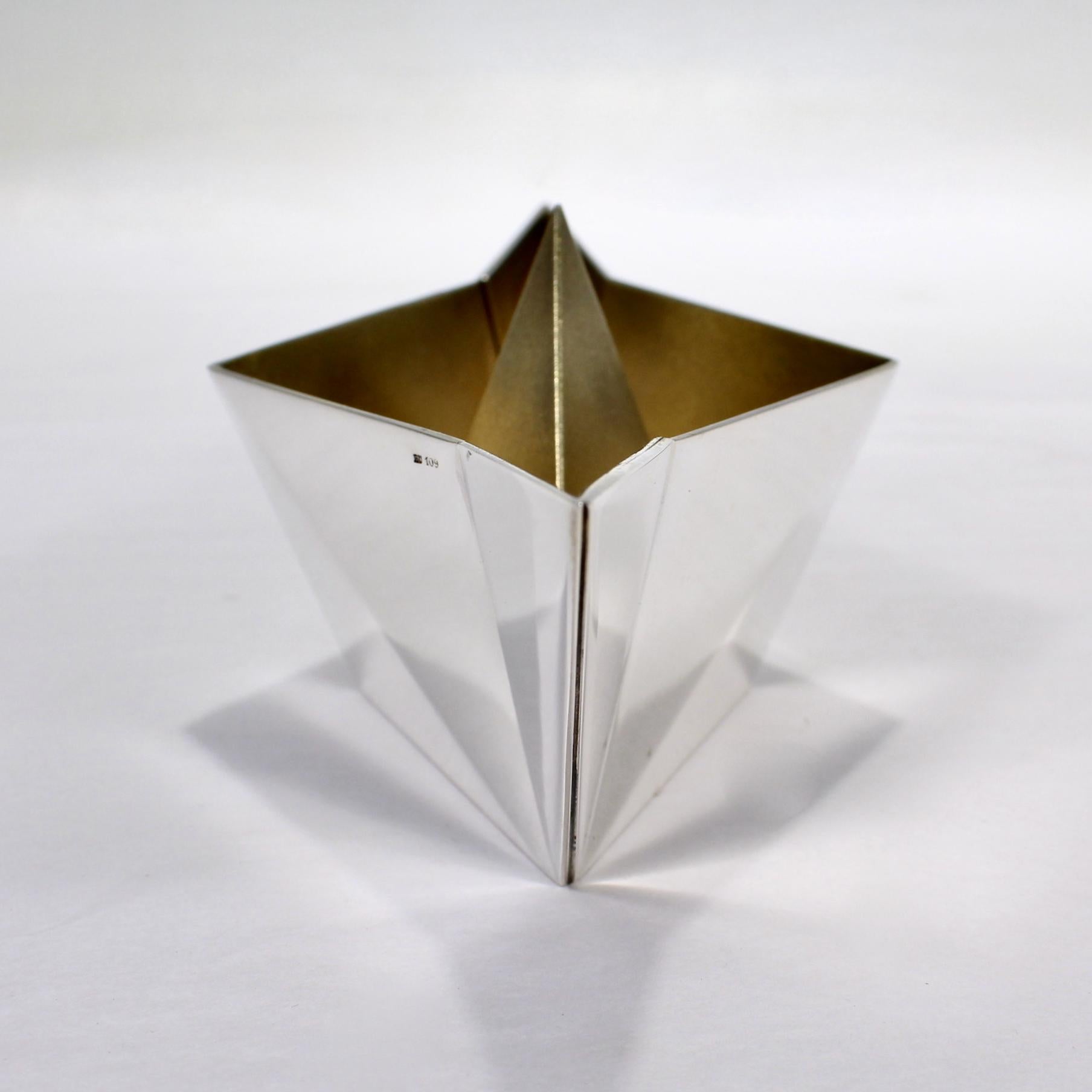 Bulgari Briefbeschwerer Origami-Flugzeug aus Sterlingsilber, 1974 für Damen oder Herren