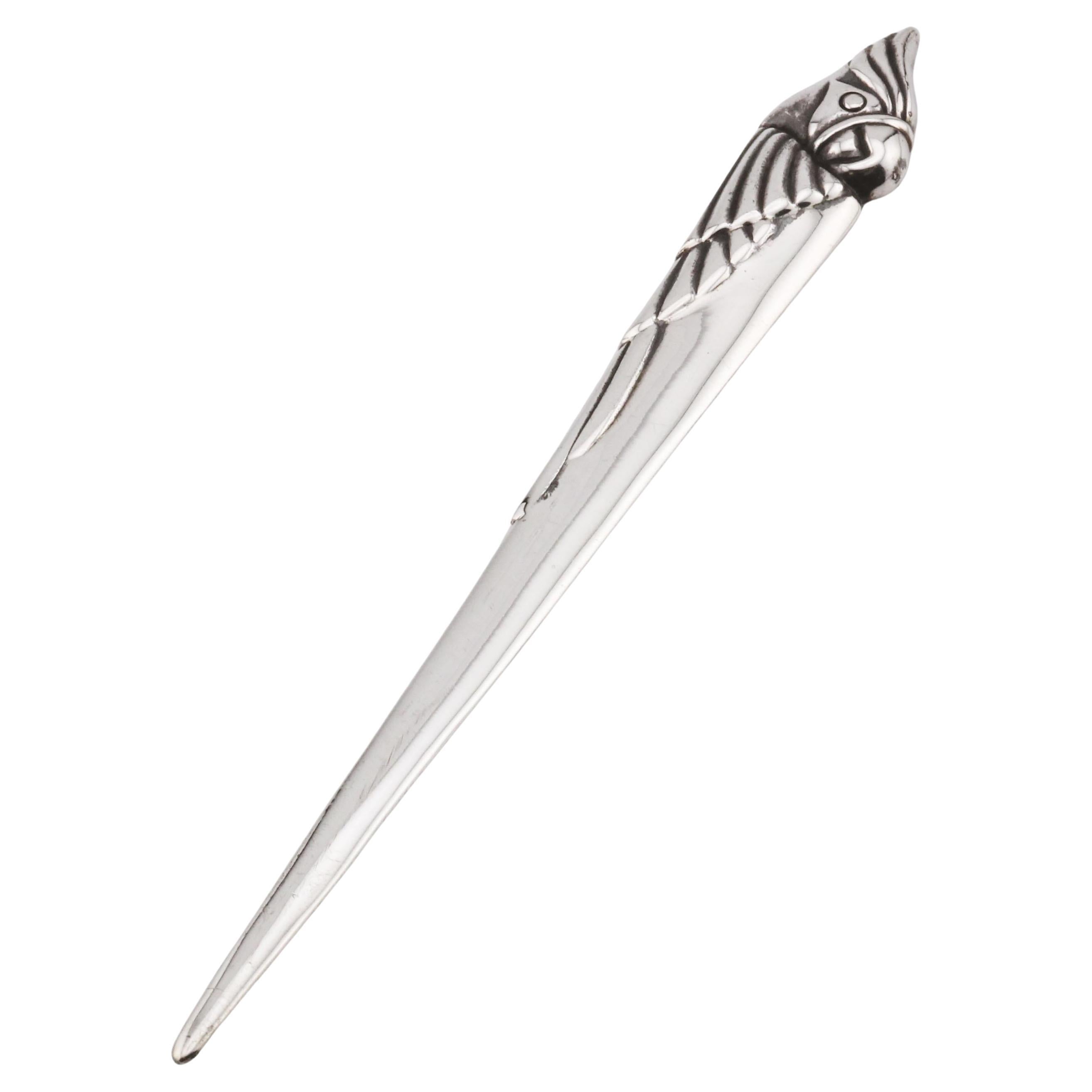 Tagliacarte Bulgari in argento sterling con uccello cacatua d'epoca