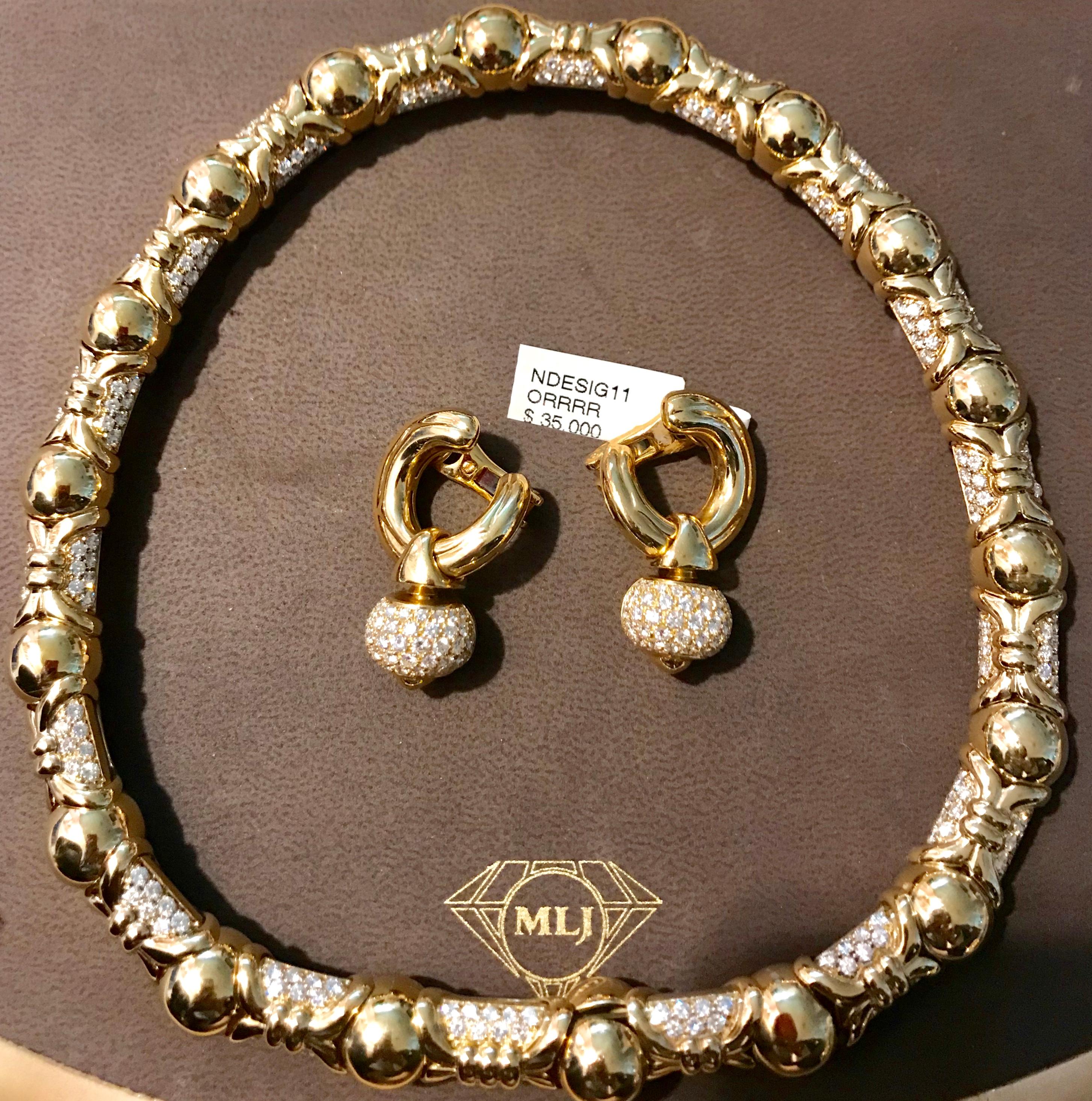 Round Cut Bulgari Suite Necklace and Earrings in 18 Karat Gold and 12 Carat Diamonds