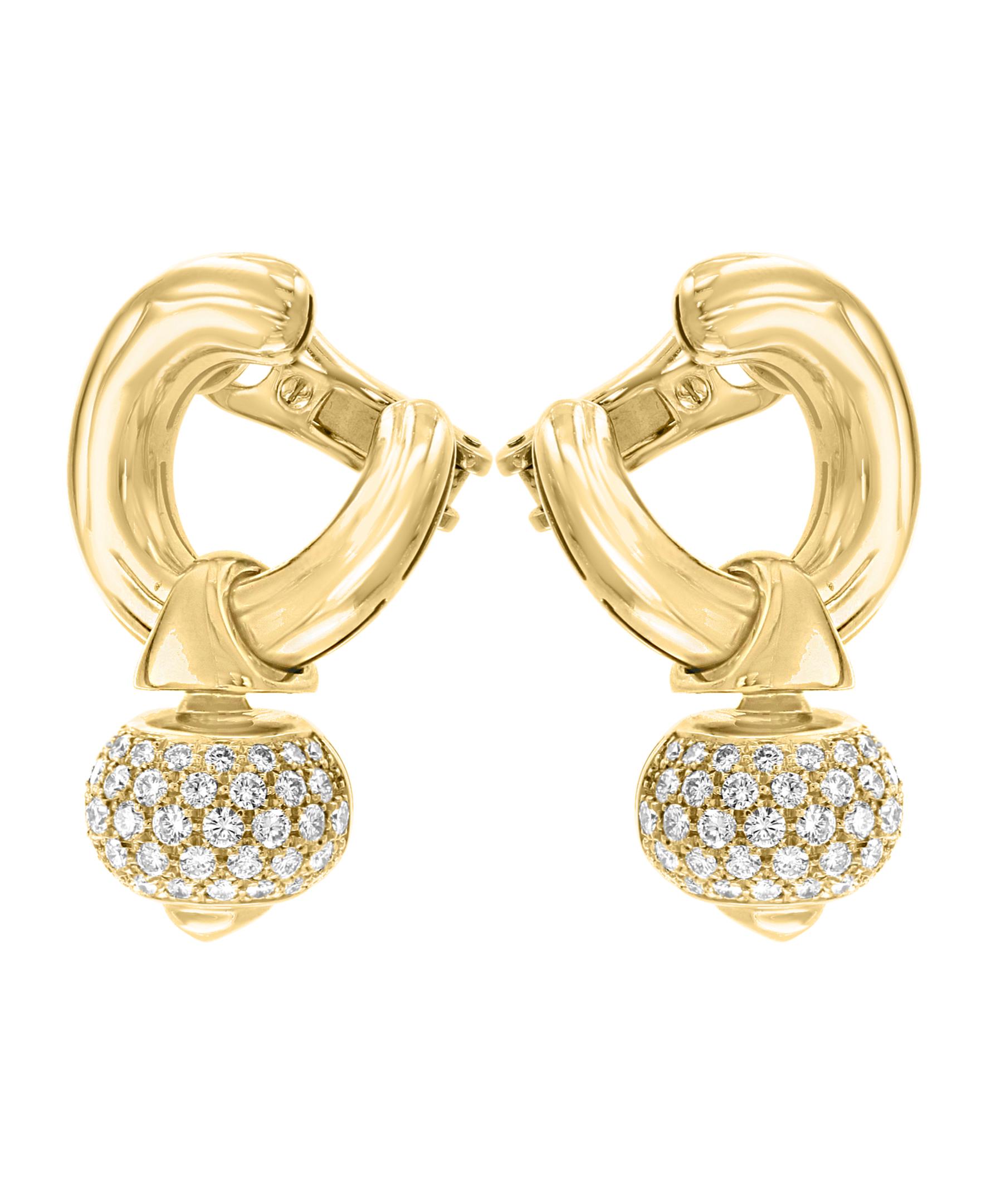 Women's Bulgari Suite Necklace and Earrings in 18 Karat Gold and 12 Carat Diamonds